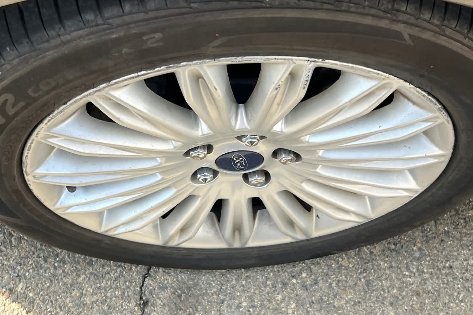 Thumbnail: 2014 Ford Fusion - 10