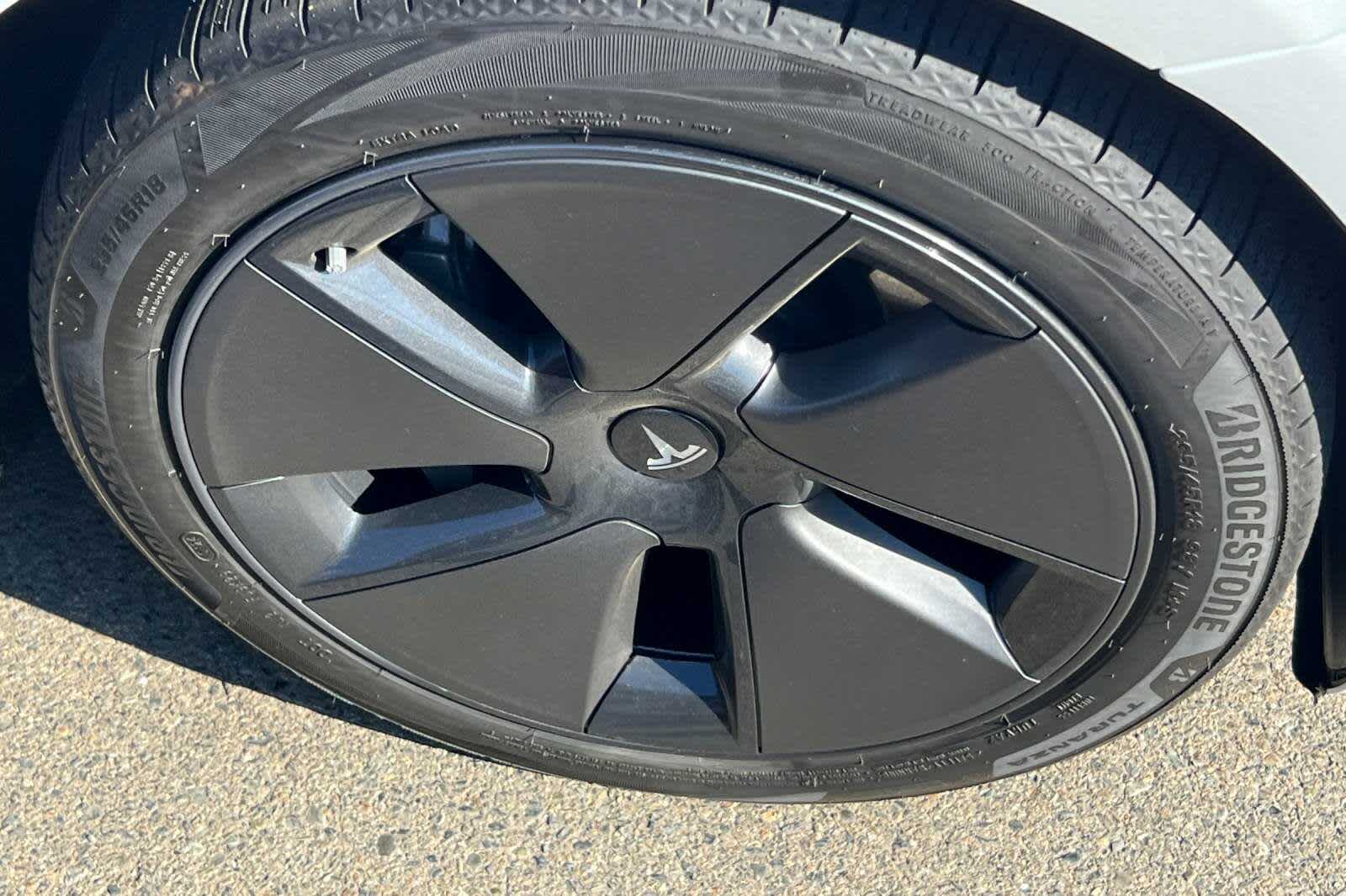 Thumbnail: 2022 Tesla Model 3 - 12