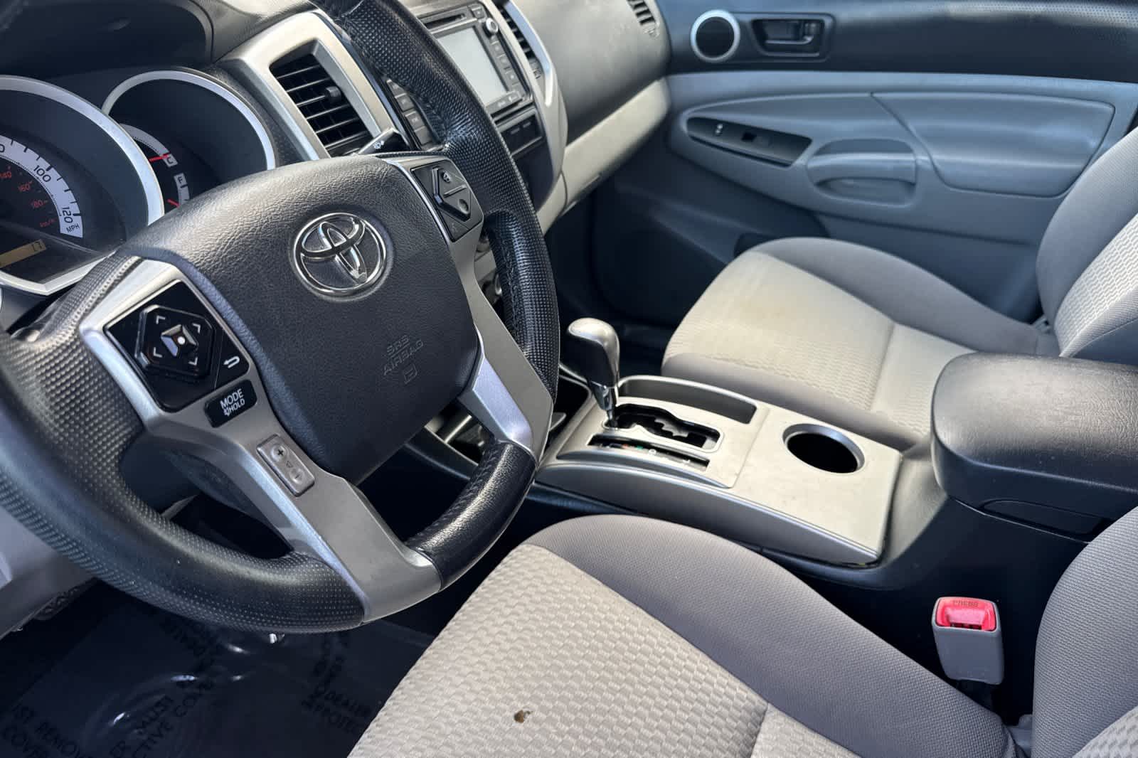 Thumbnail: 2014 Toyota Tacoma - 11