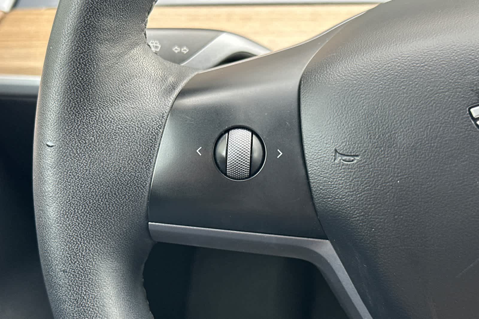 Thumbnail: 2022 Tesla Model 3 - 24