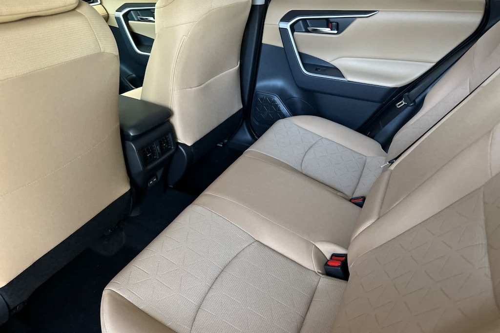 New 2025 Toyota RAV4 Hybrid XLE SUV