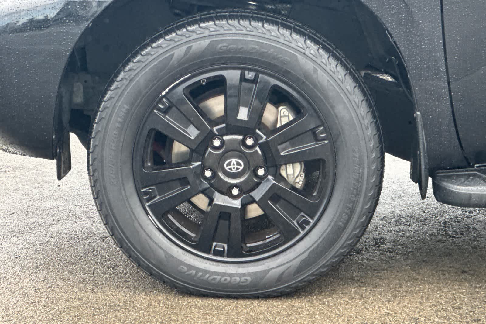 Thumbnail: 2019 Toyota Sequoia - 30