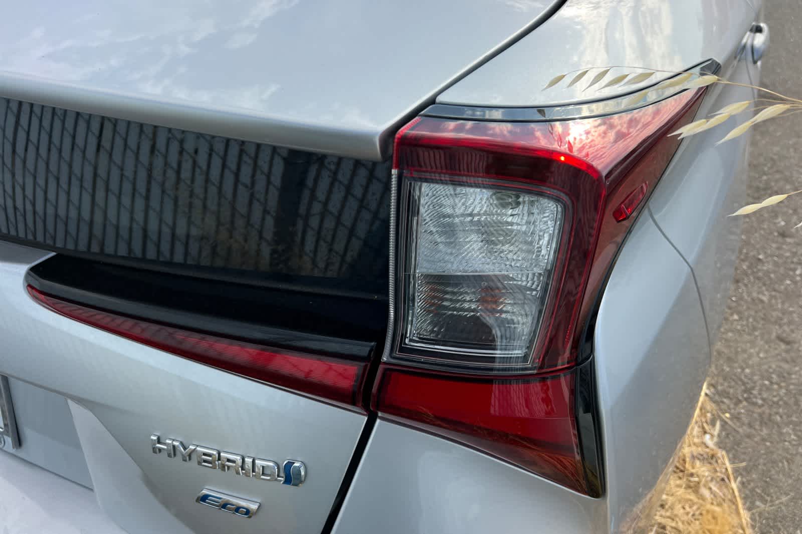 Thumbnail: 2020 Toyota Prius - 16
