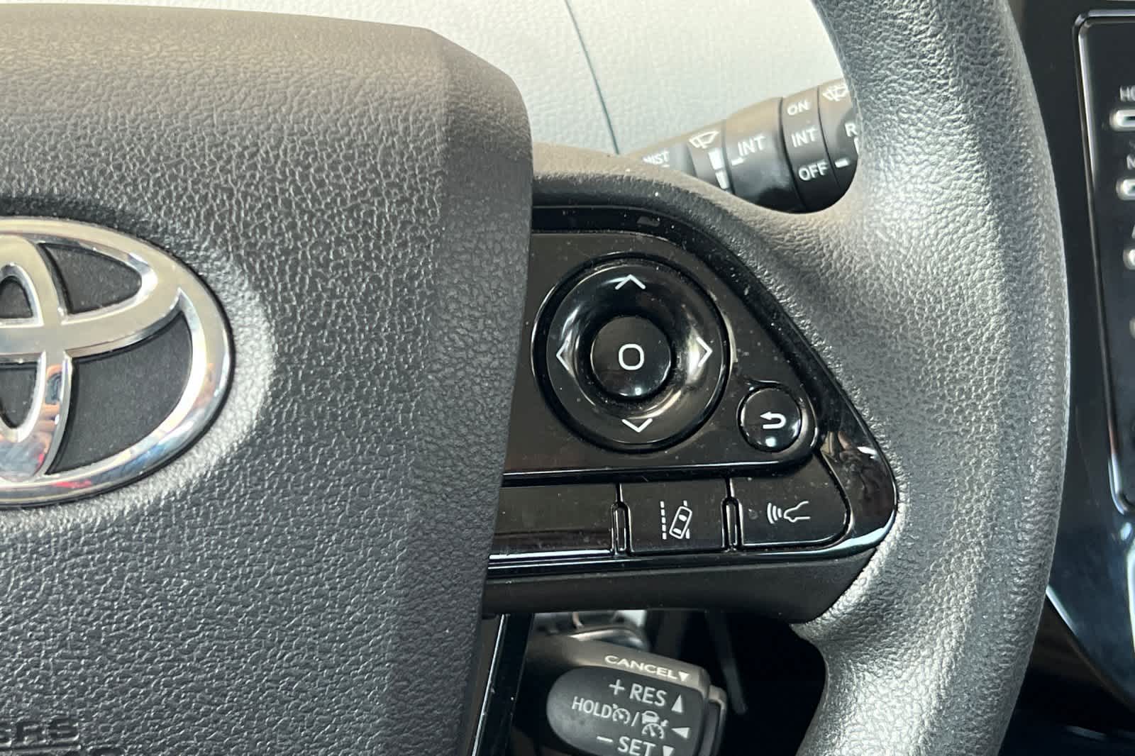 Thumbnail: 2021 Toyota Prius - 26
