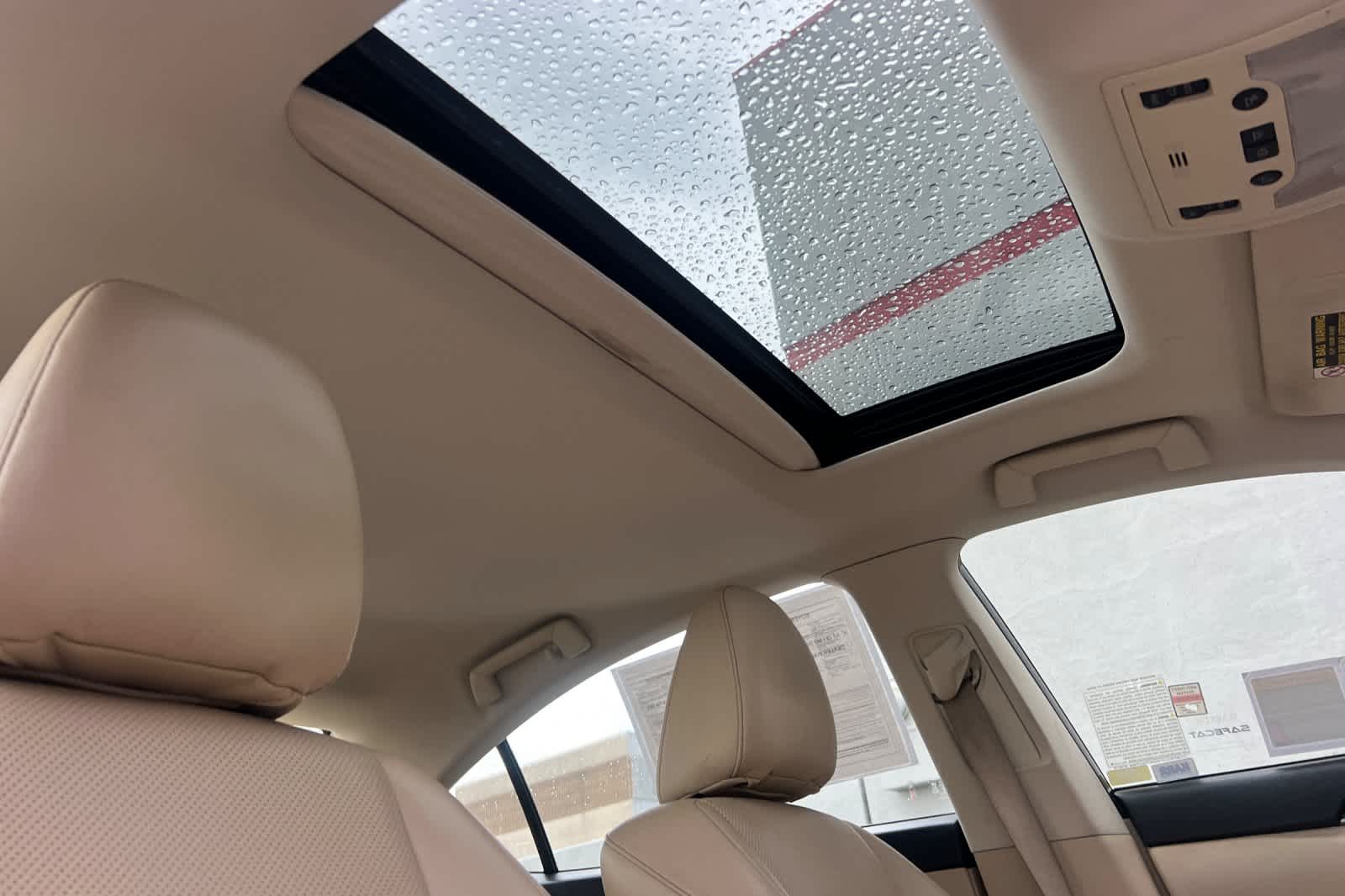 Thumbnail: 2015 Lexus ES - 17