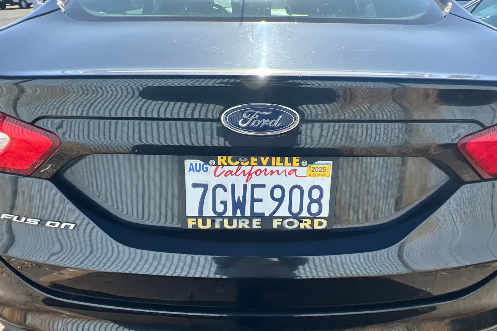 2015 Ford Fusion S 16