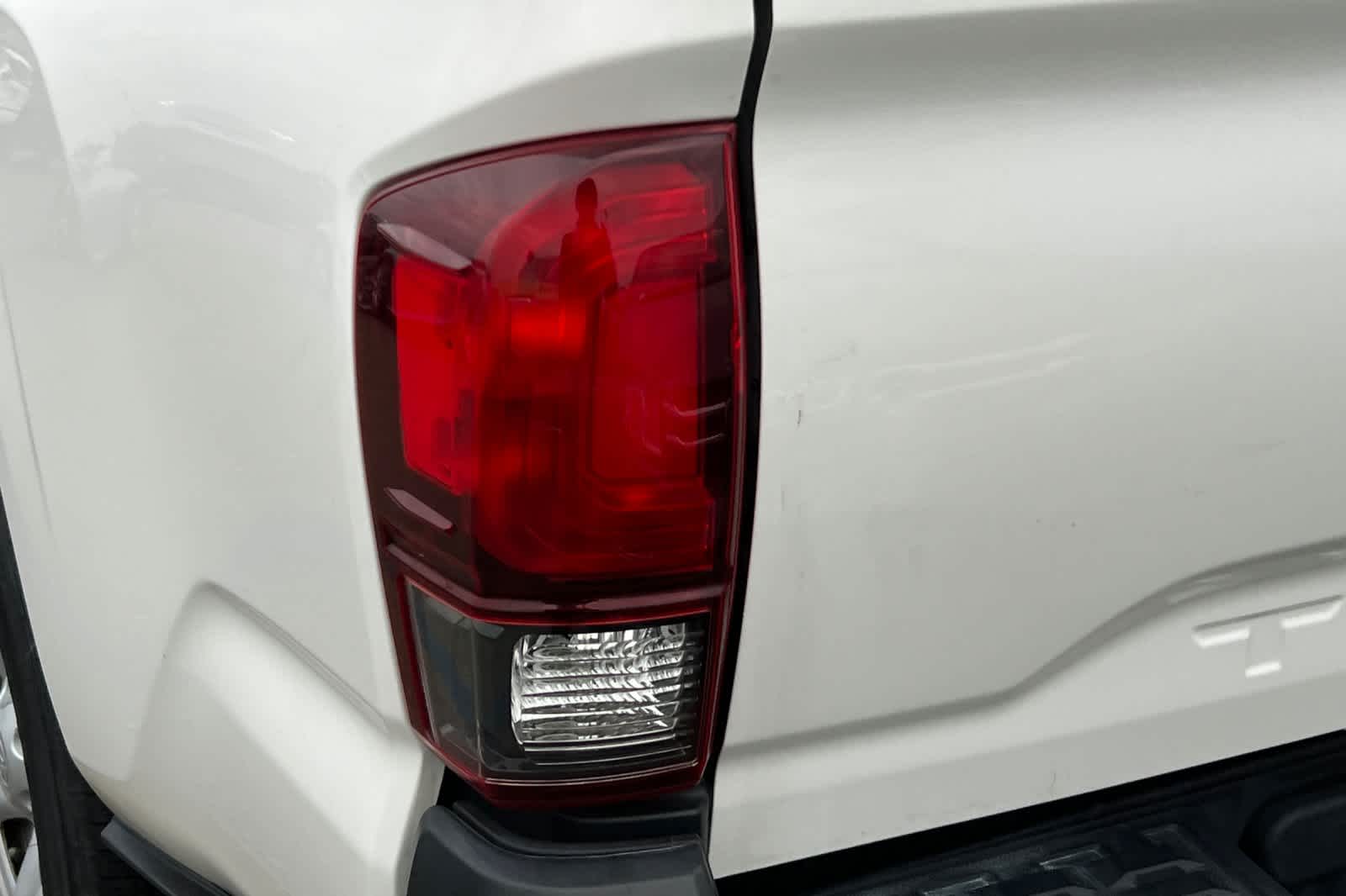 Thumbnail: 2021 Toyota Tacoma - 15