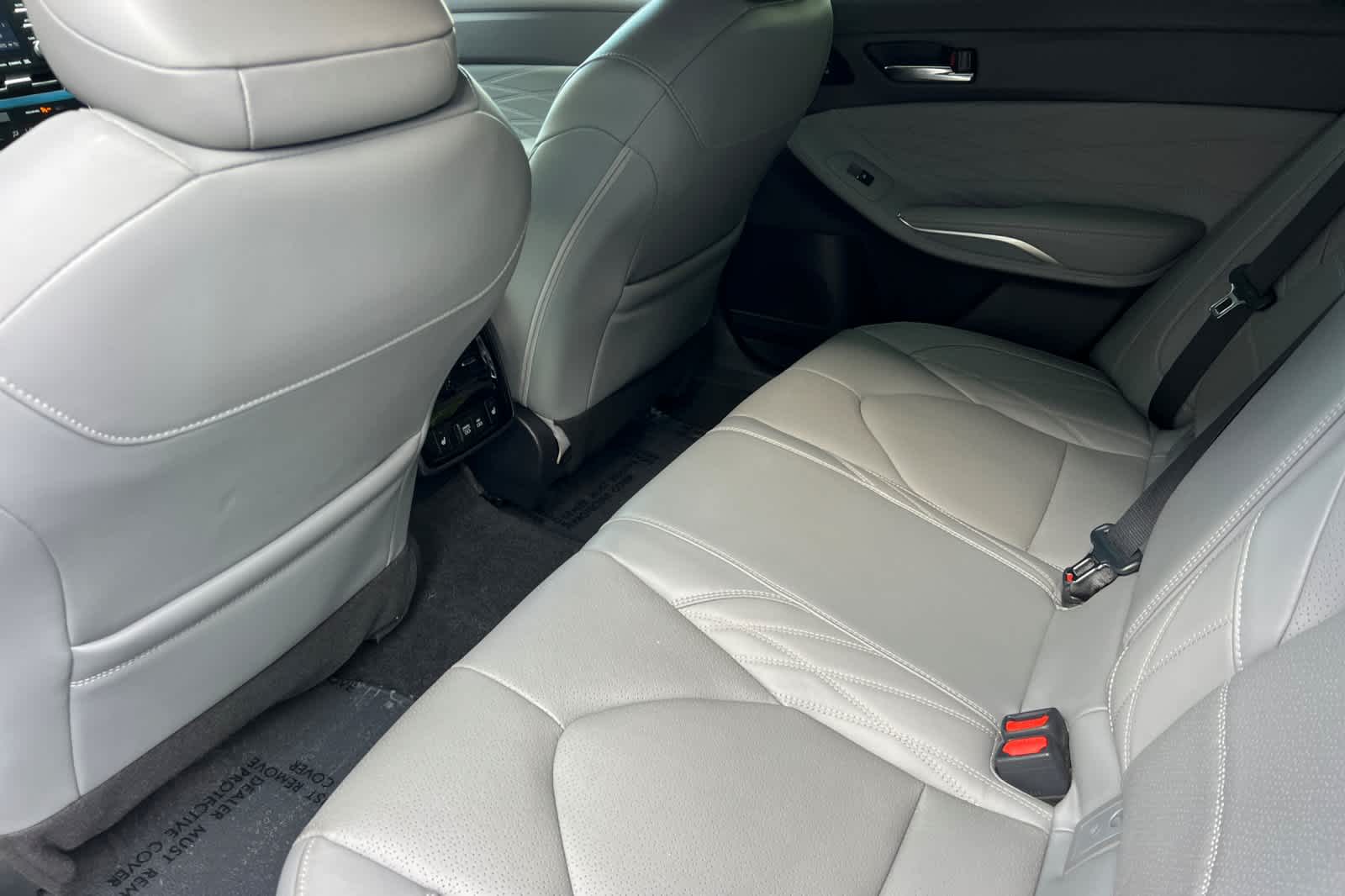 Thumbnail: 2022 Toyota Avalon - 4