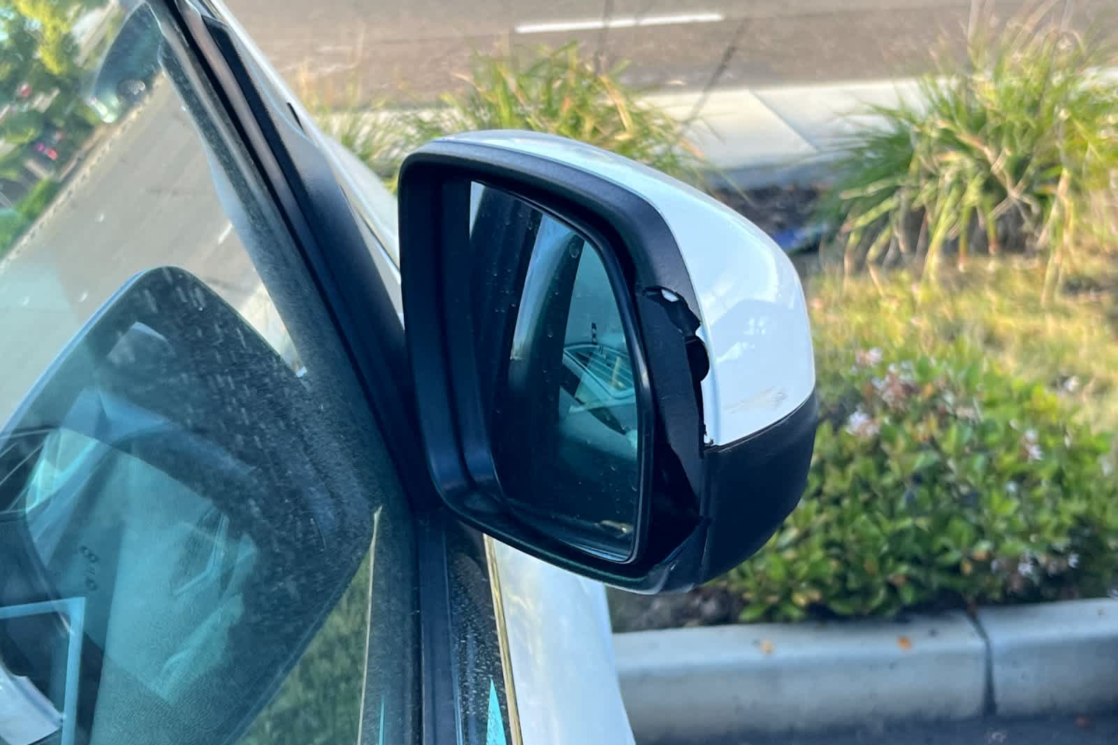 Thumbnail: 2022 Ford Edge - 16