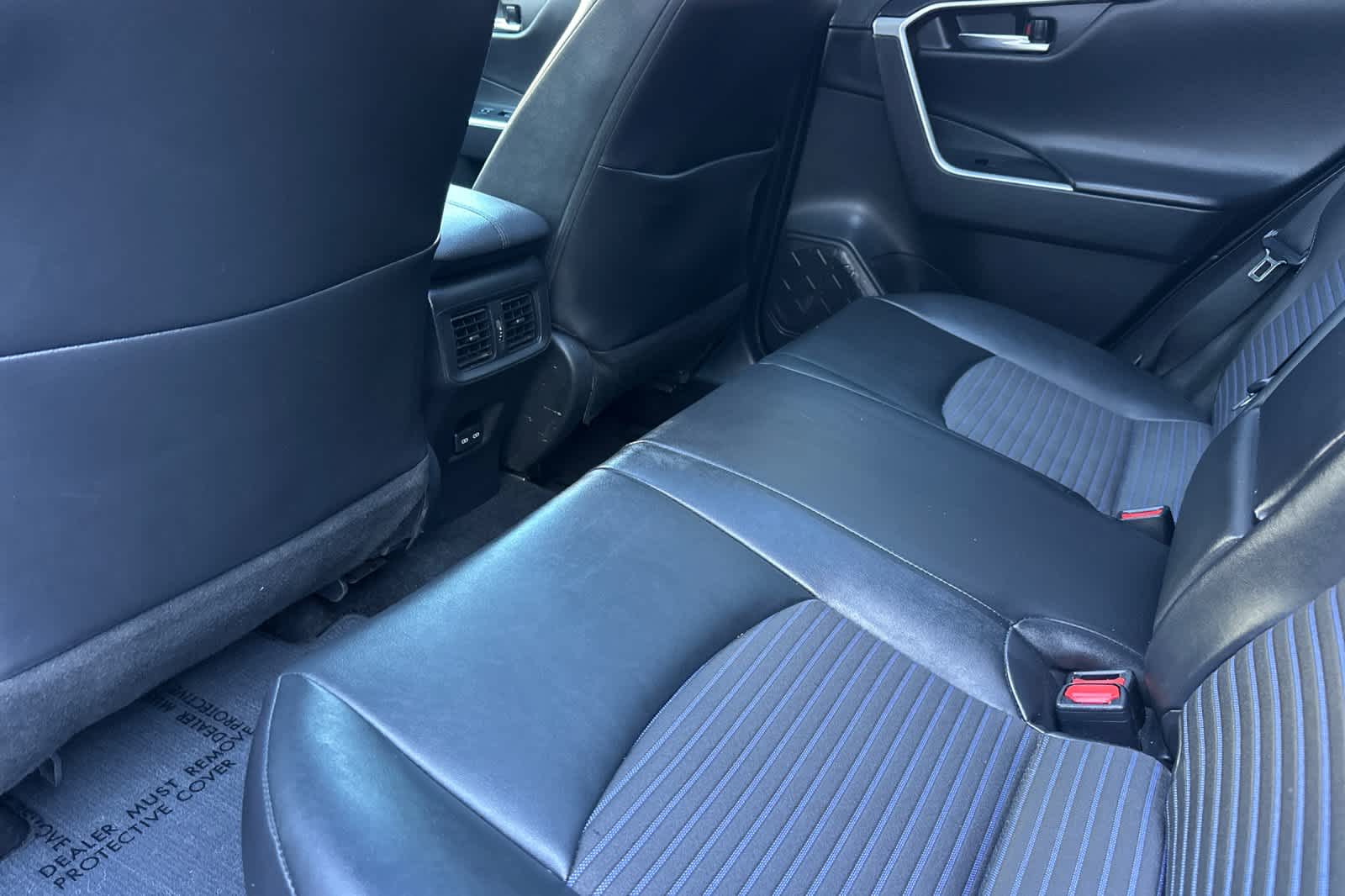 Thumbnail: 2022 Toyota RAV4 - 4