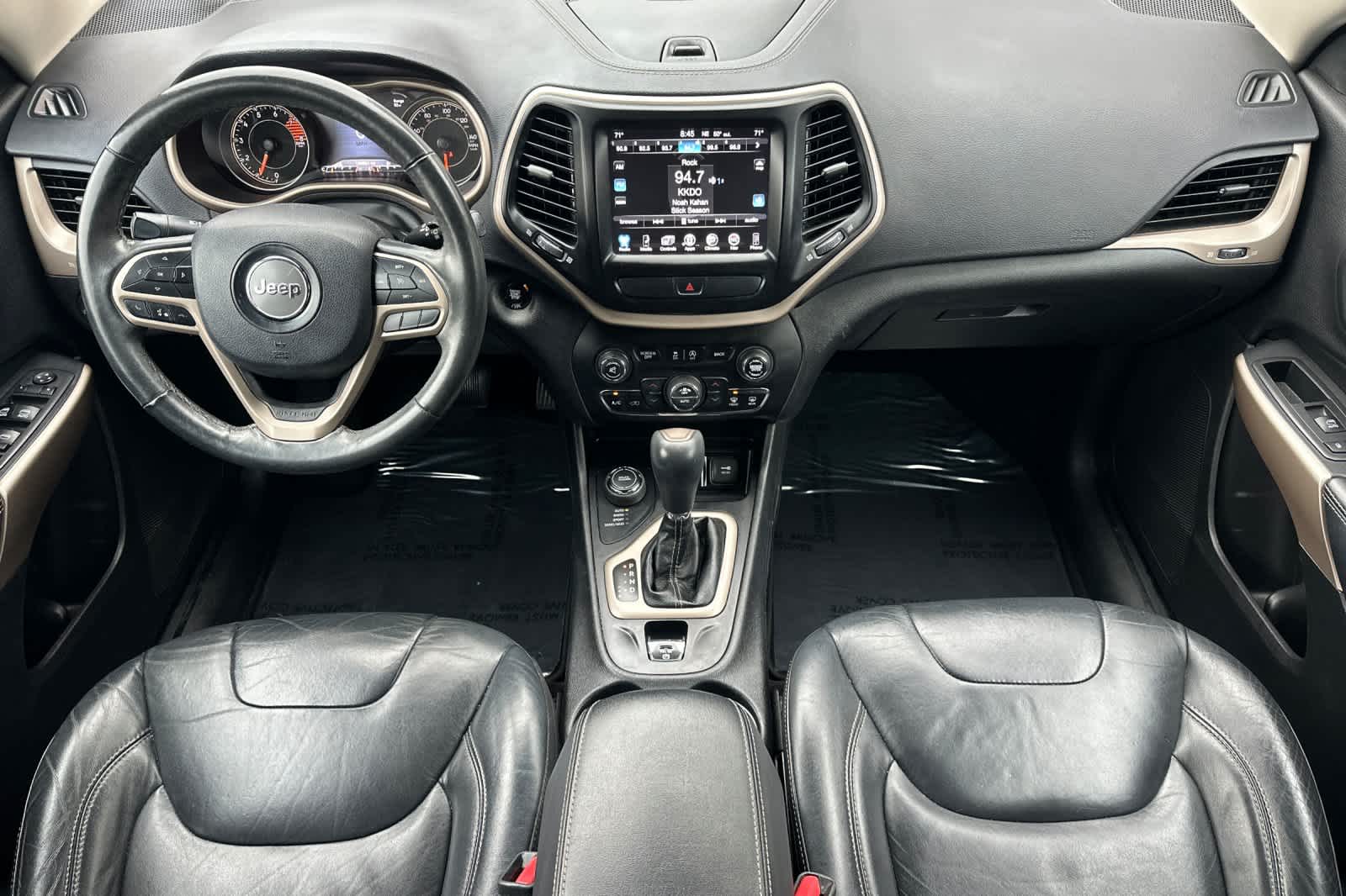 Thumbnail: 2017 Jeep Cherokee - 3