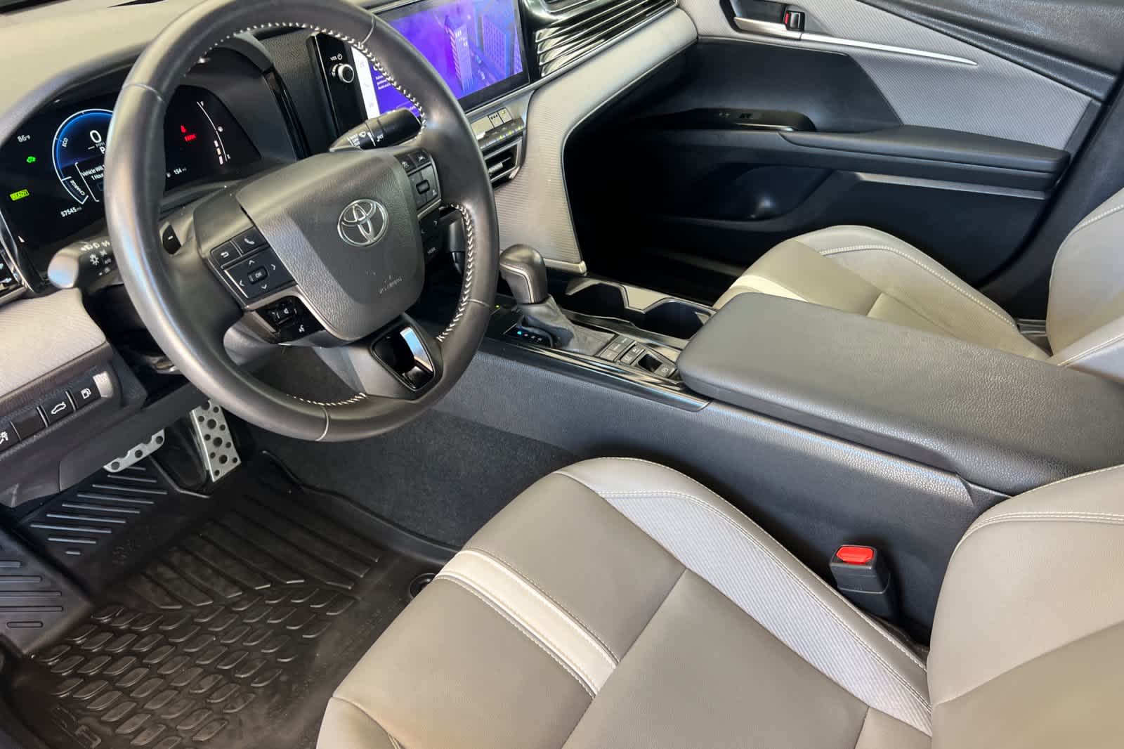Thumbnail: 2025 Toyota Camry - 11