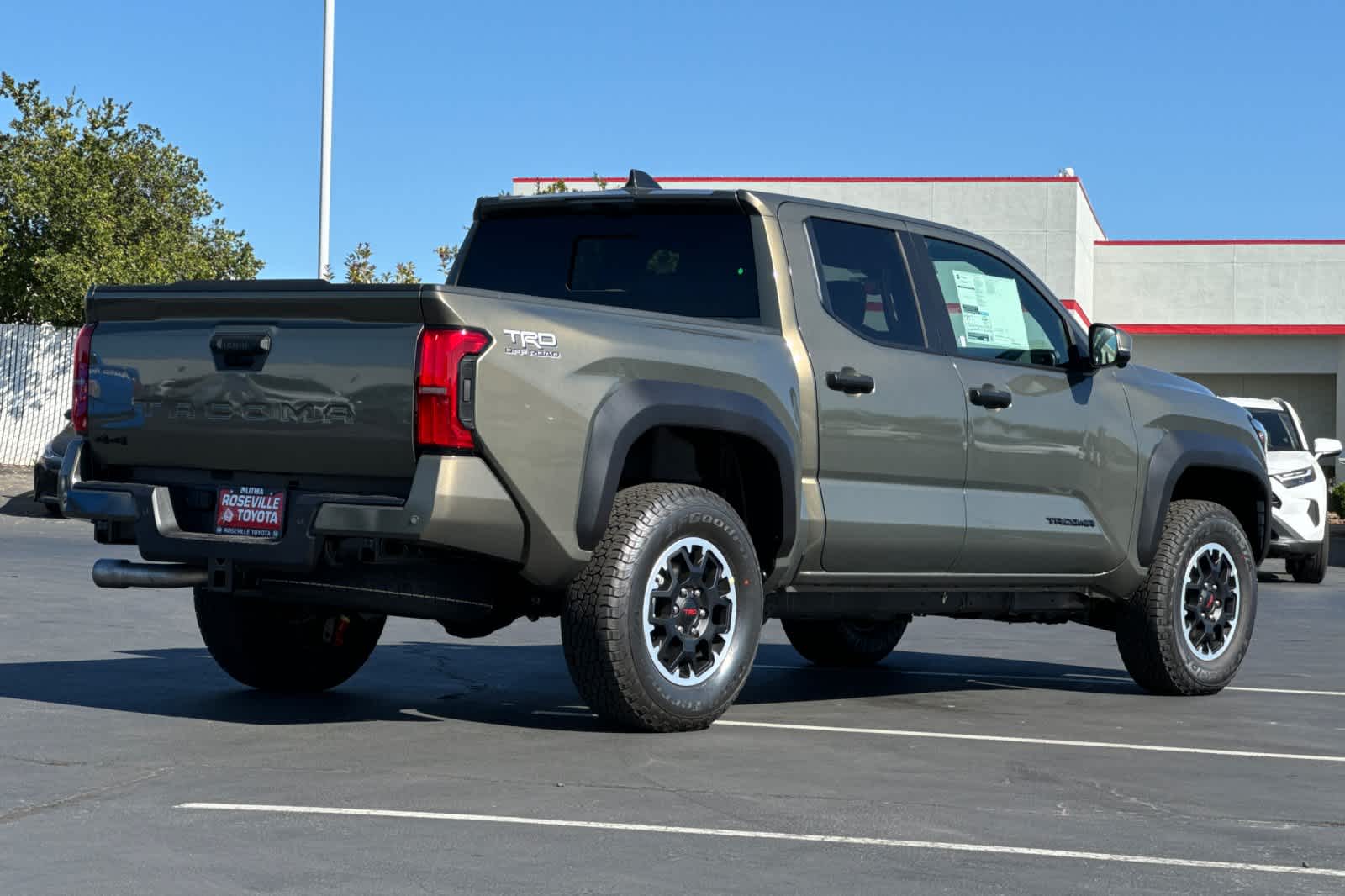 2024 Toyota Tacoma TRD Off-Road 2