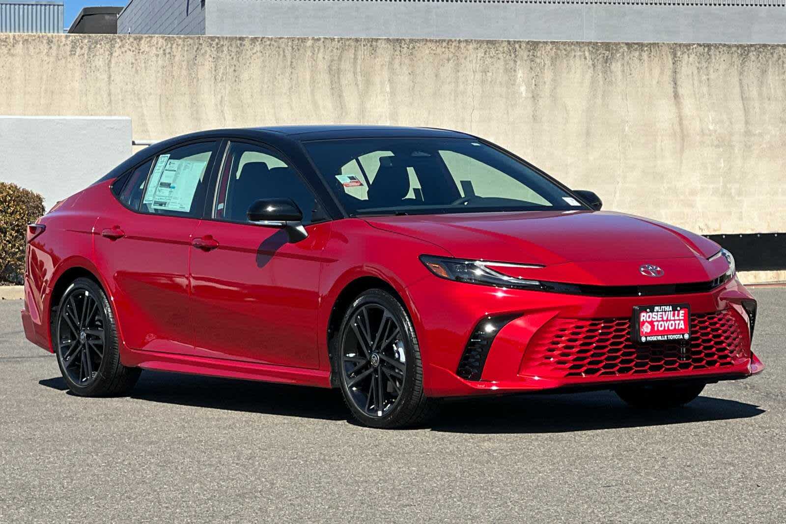 2025 Toyota Camry XSE 8