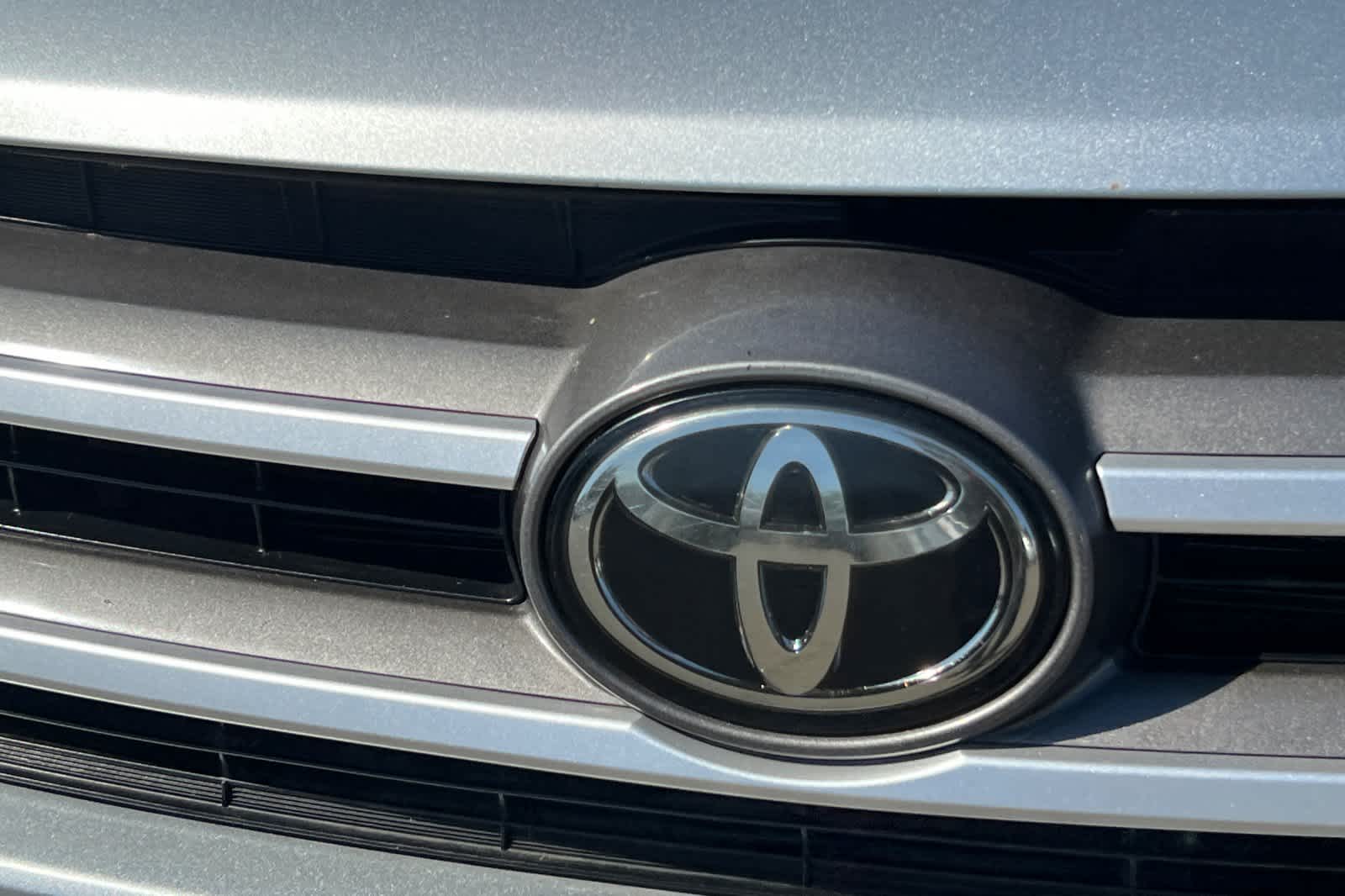 Thumbnail: 2018 Toyota Highlander - 10