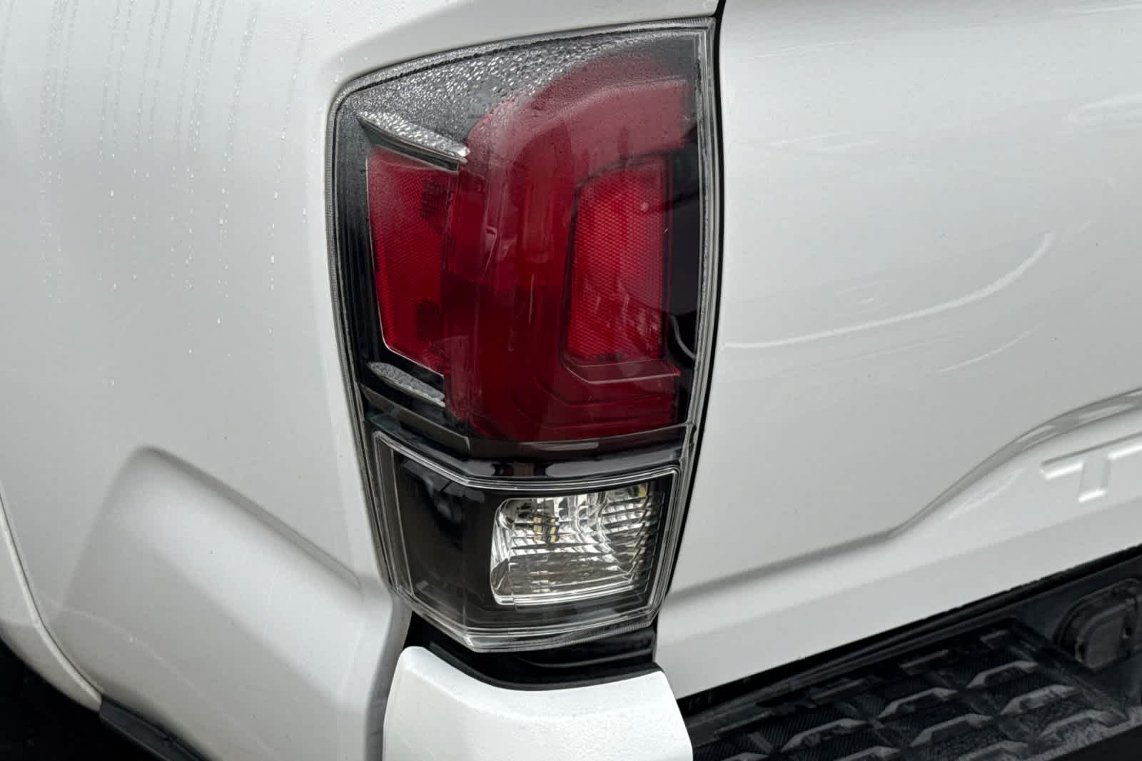 Thumbnail: 2017 Toyota Tacoma - 15