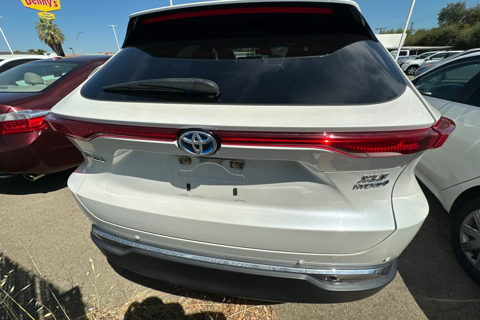 Thumbnail: 2022 Toyota Venza - 5