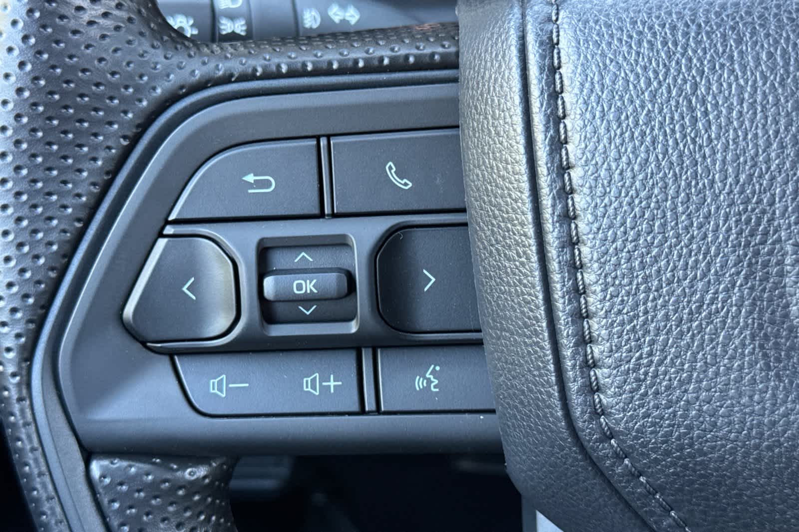 Thumbnail: 2025 Toyota Tacoma - 24