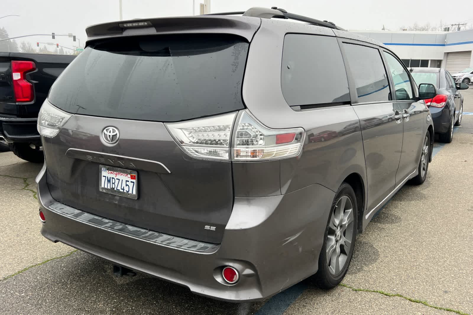 Thumbnail: 2015 Toyota Sienna - 2
