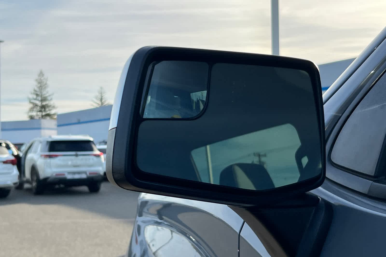 Thumbnail: 2024 Chevrolet Silverado 1500 - 19