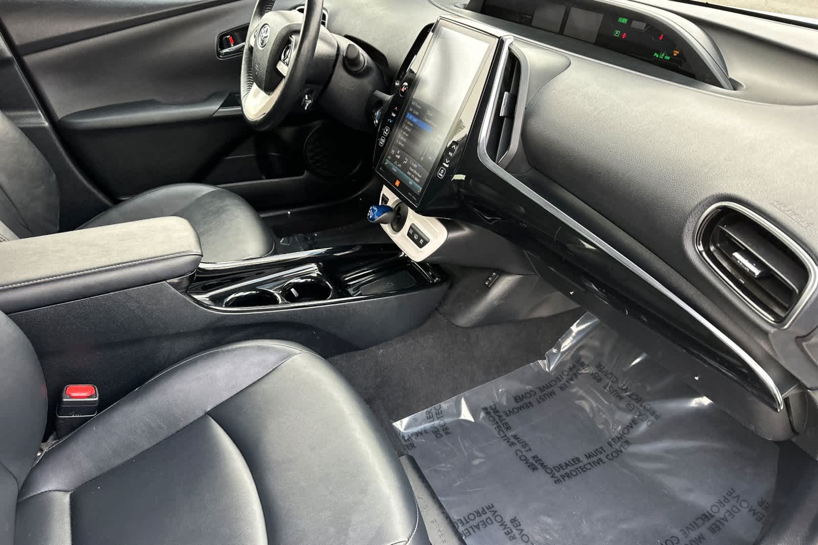 Thumbnail: 2017 Toyota Prius Prime - 16