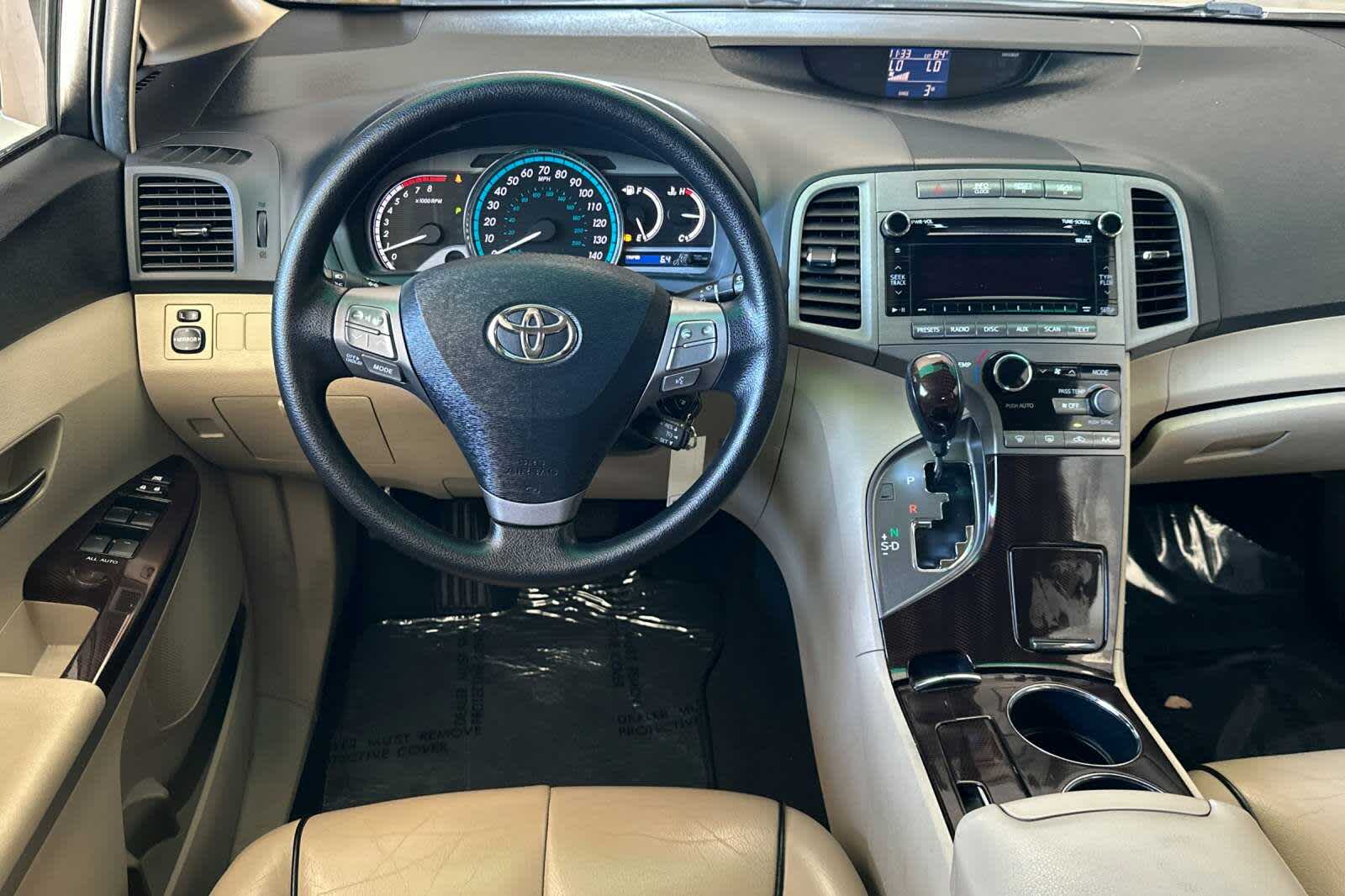 Thumbnail: 2010 Toyota Venza - 15