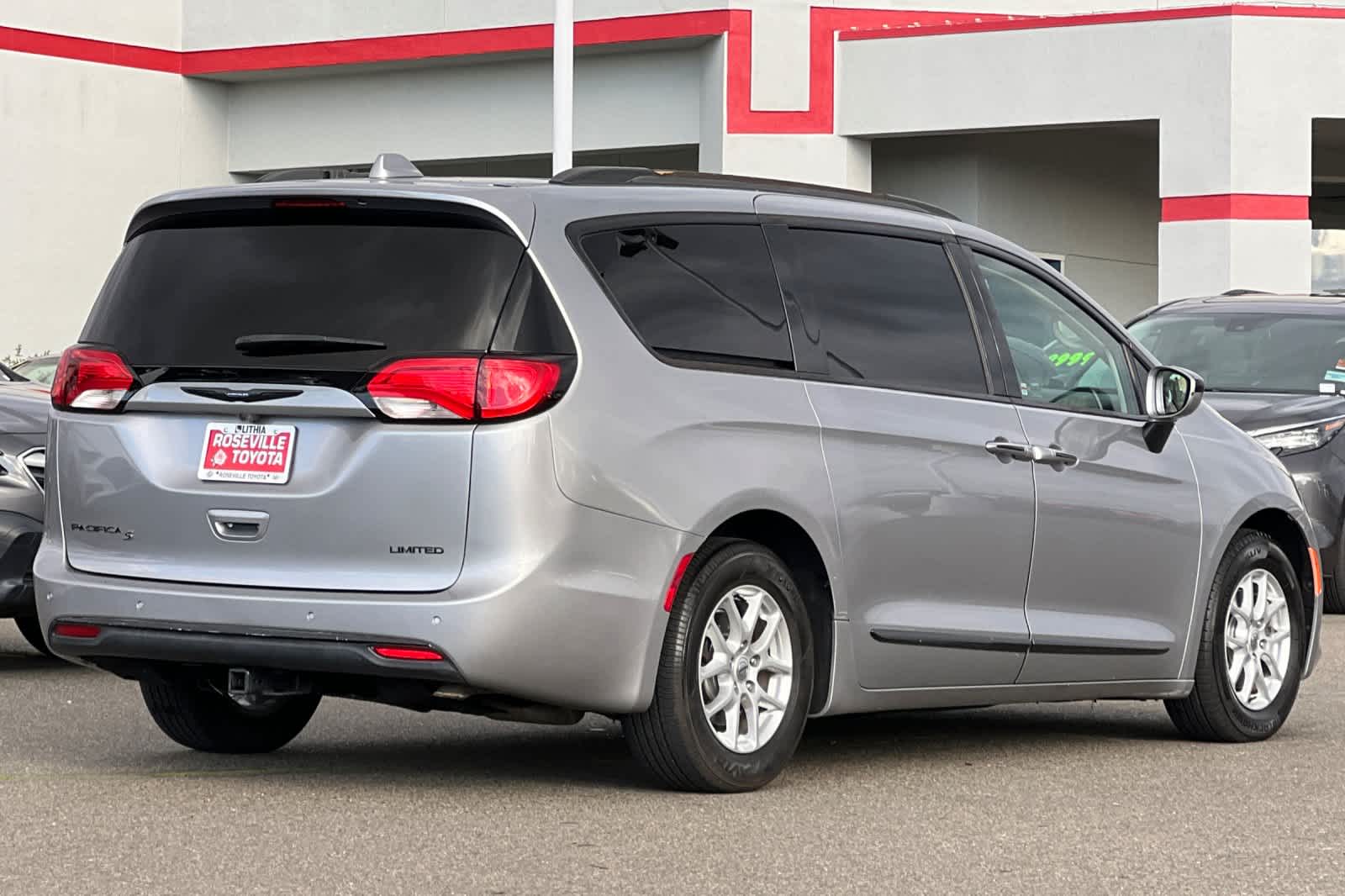 Thumbnail: 2020 Chrysler Pacifica - 2