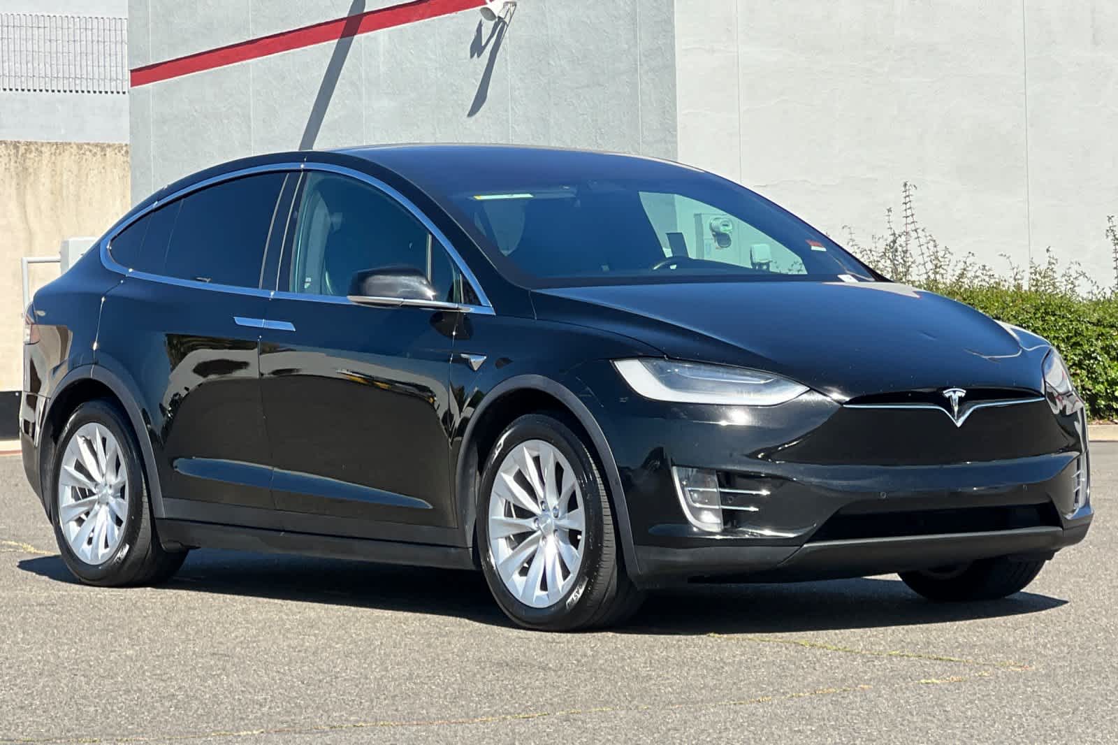 Thumbnail: 2019 Tesla Model X - 5