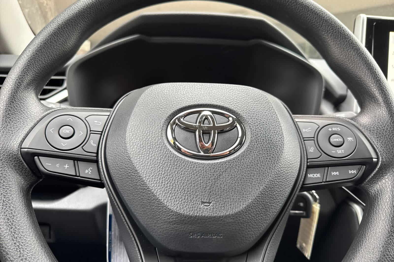 Thumbnail: 2025 Toyota RAV4 - 25