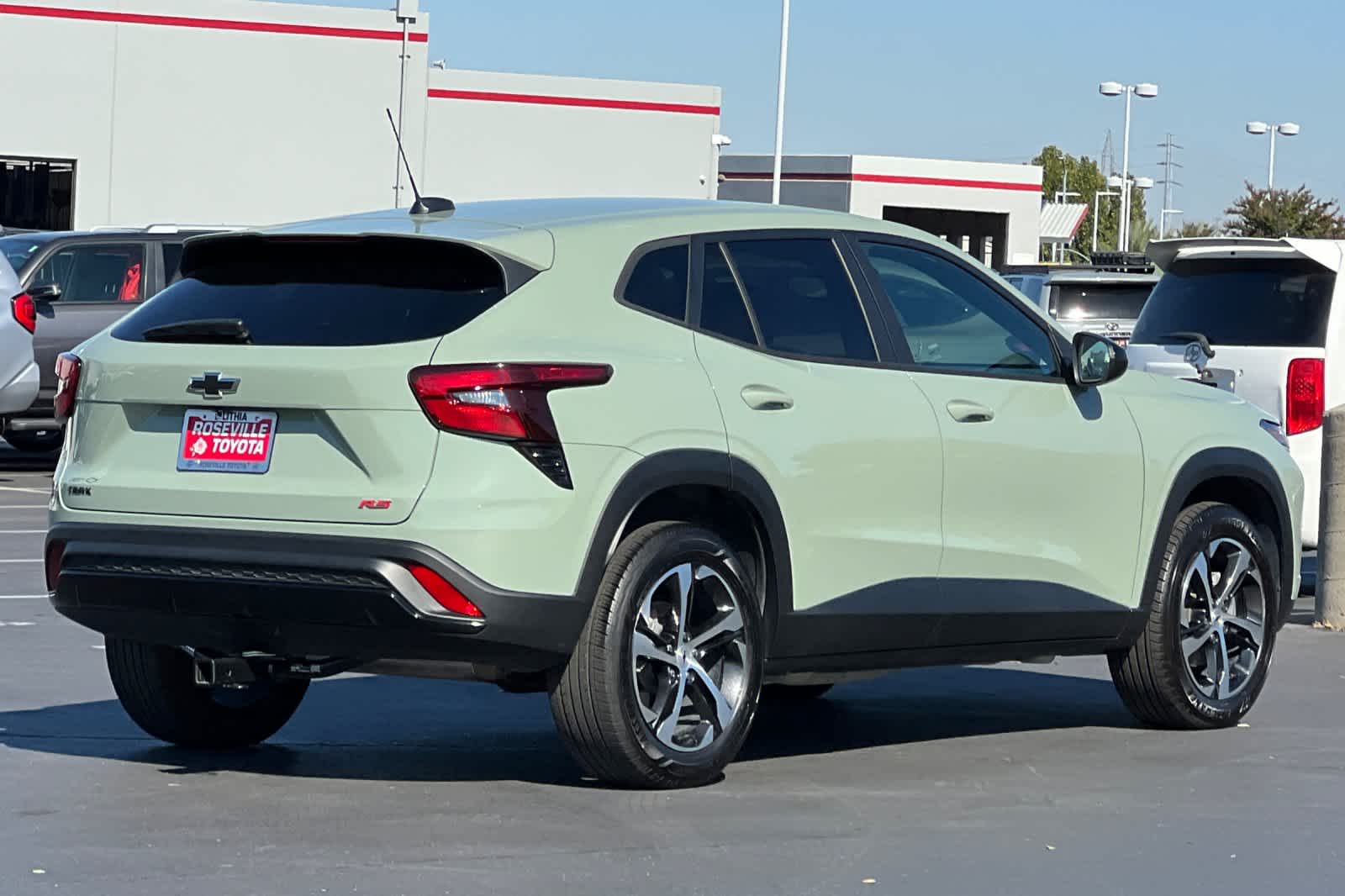 Thumbnail: 2024 Chevrolet Trax - 2