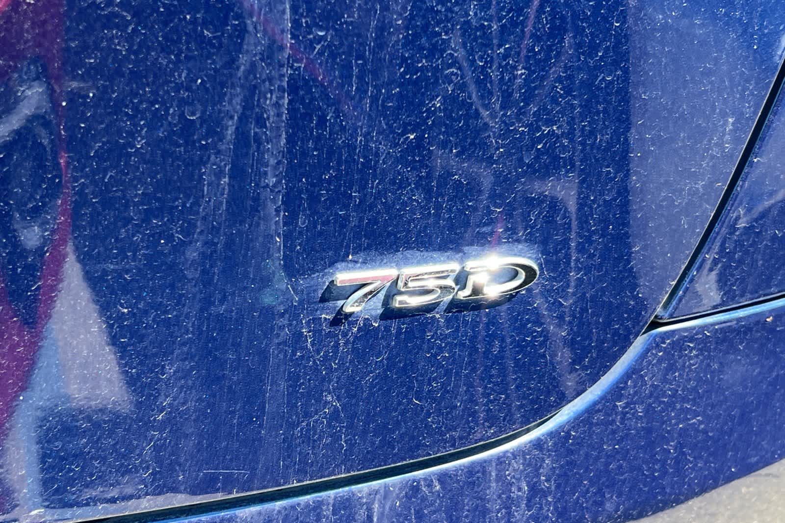 Thumbnail: 2017 Tesla Model X - 21