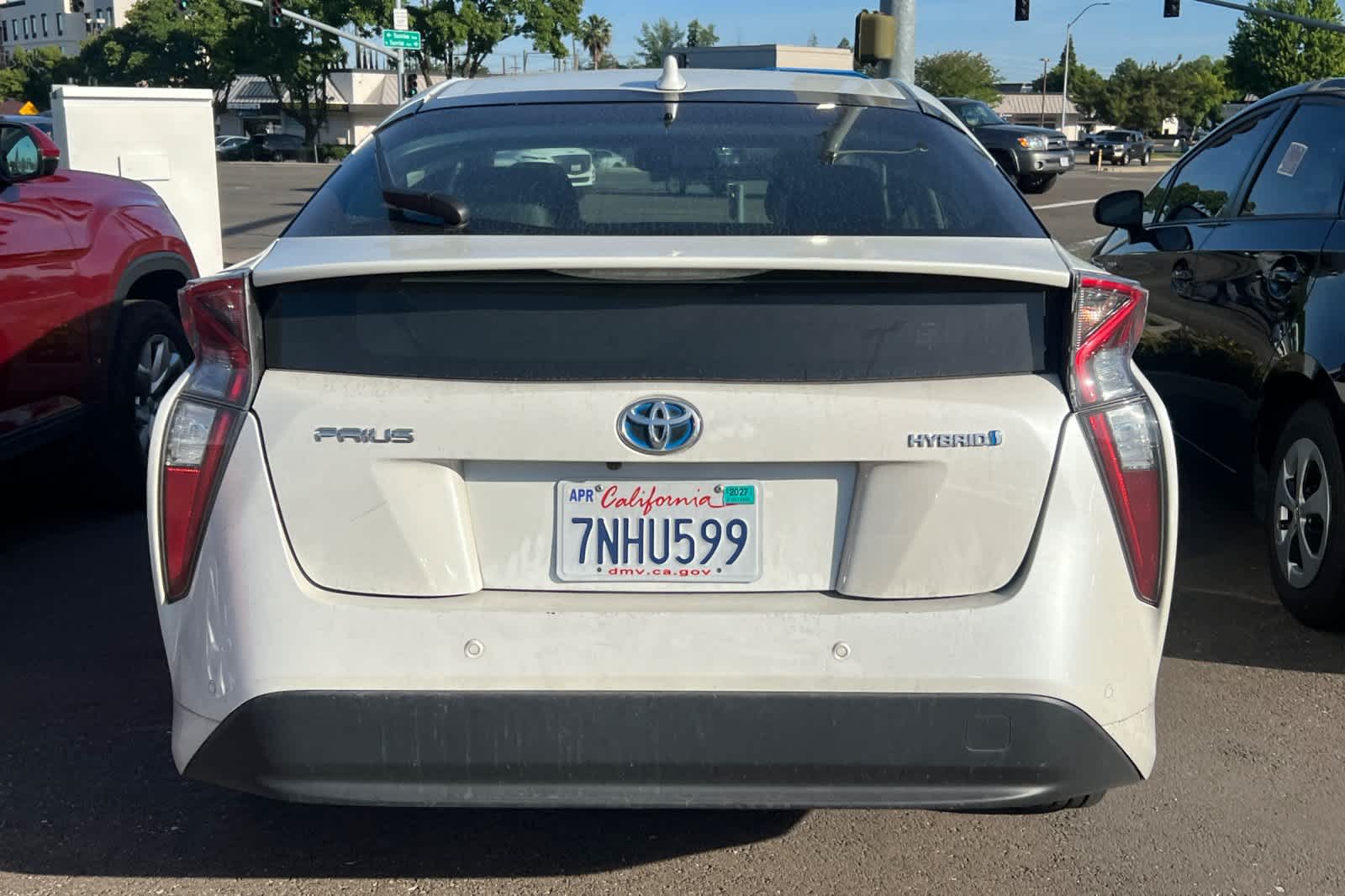 Thumbnail: 2016 Toyota Prius - 5