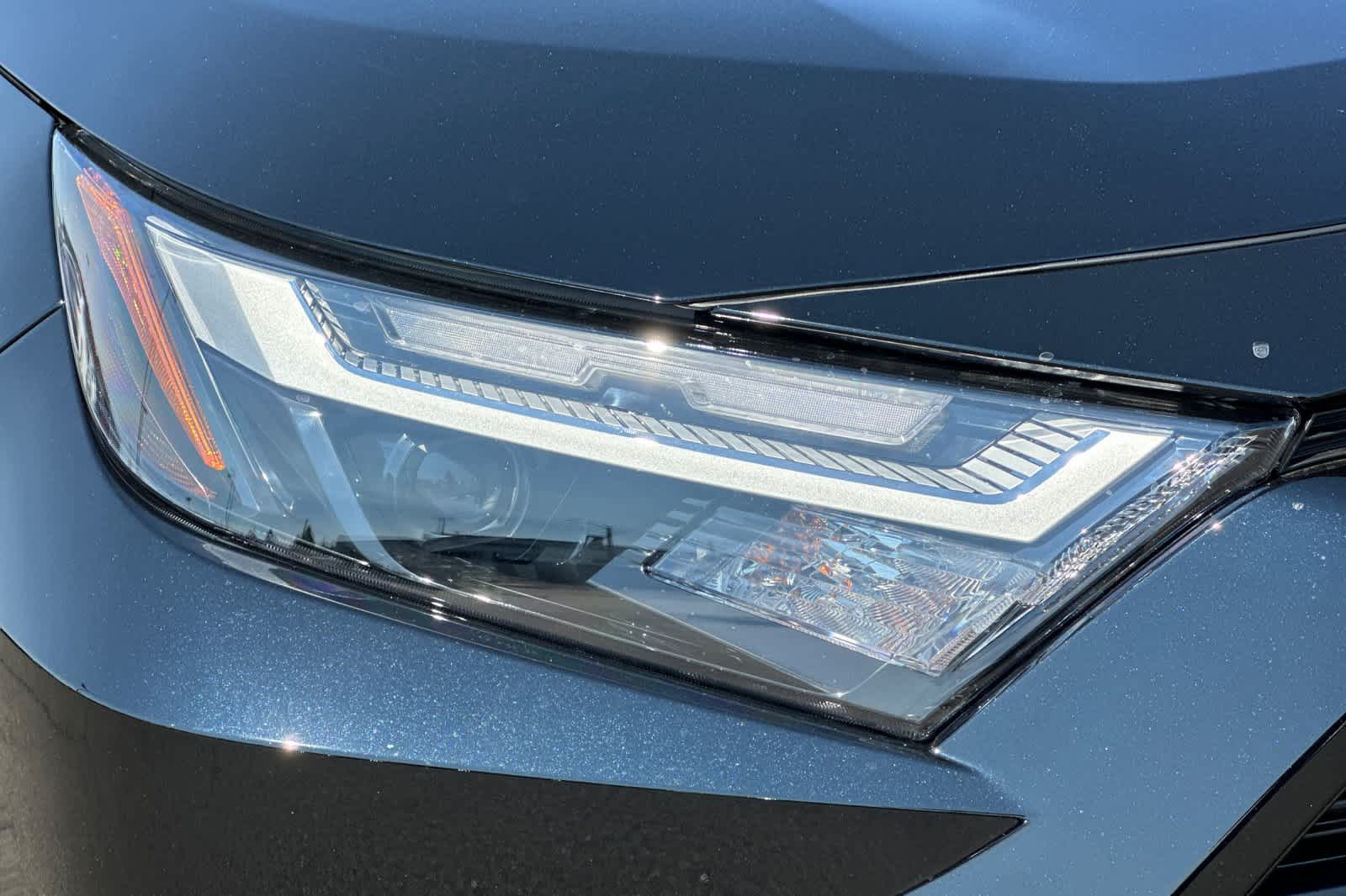 Thumbnail: 2025 Toyota RAV4 - 28