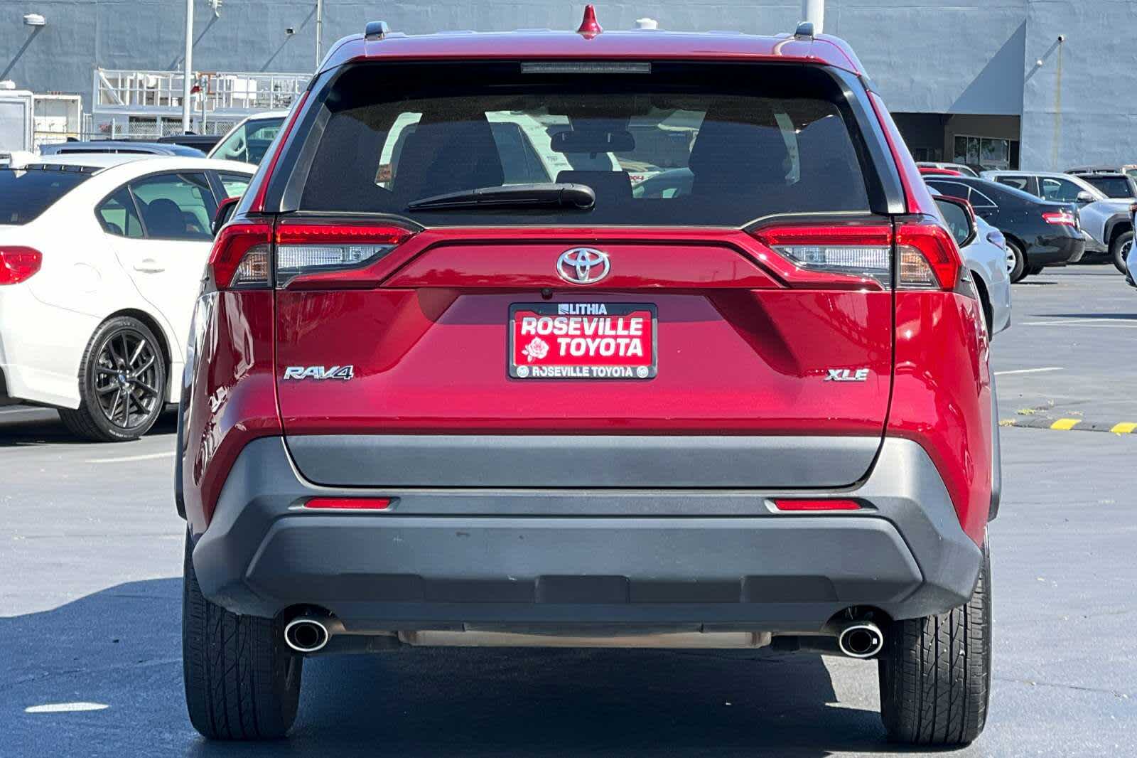 Thumbnail: 2023 Toyota RAV4 - 8