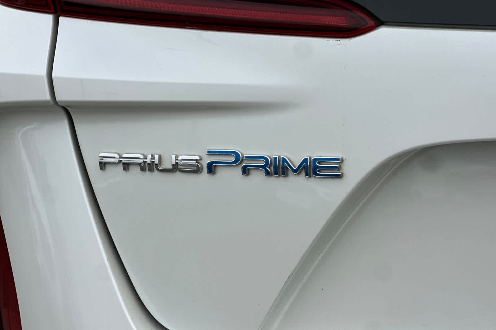 Thumbnail: 2017 Toyota Prius Prime - 32
