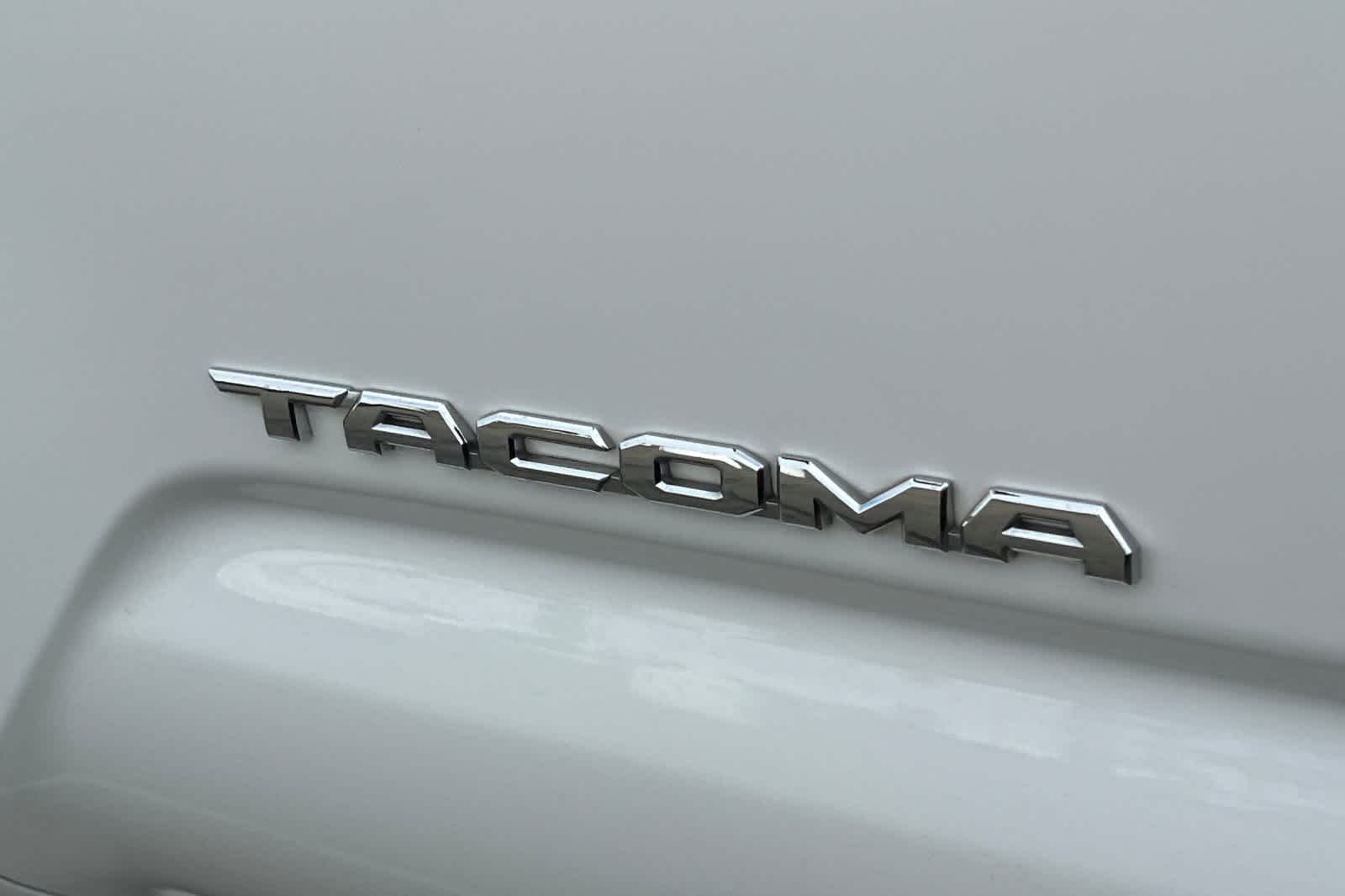 Thumbnail: 2023 Toyota Tacoma - 7