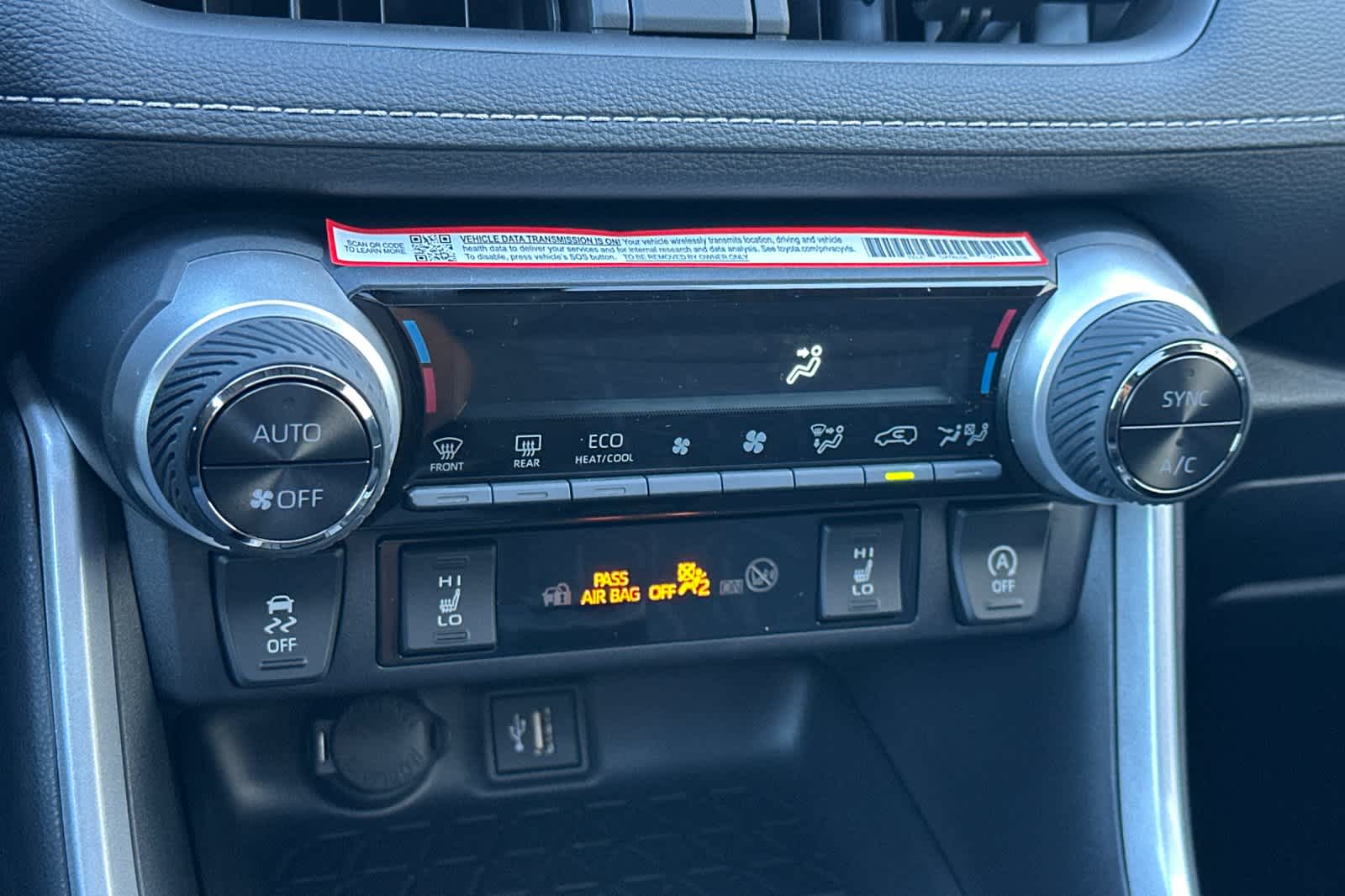 Thumbnail: 2025 Toyota RAV4 - 22