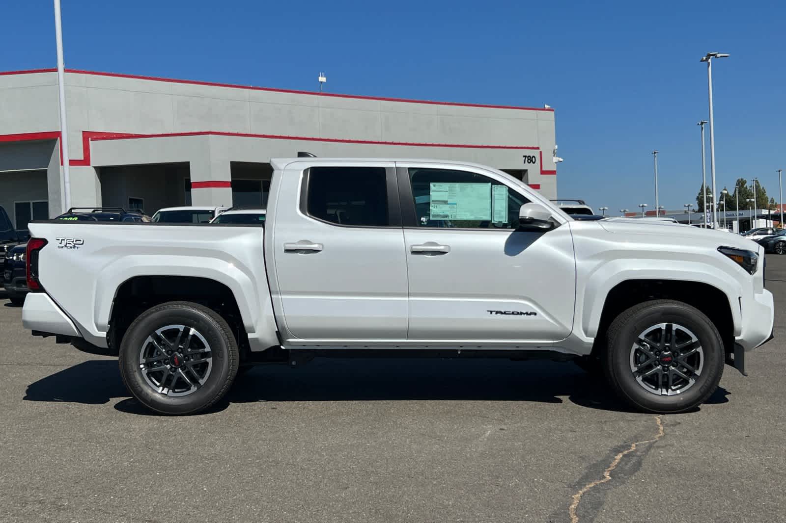 2024 Toyota Tacoma TRD Sport 8