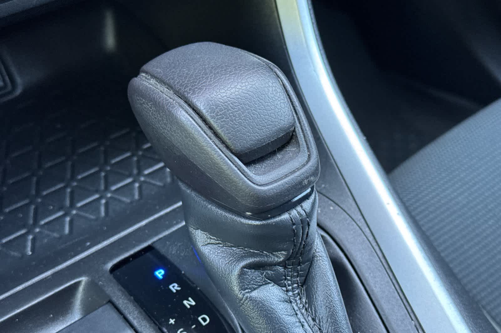 Thumbnail: 2021 Toyota RAV4 - 23