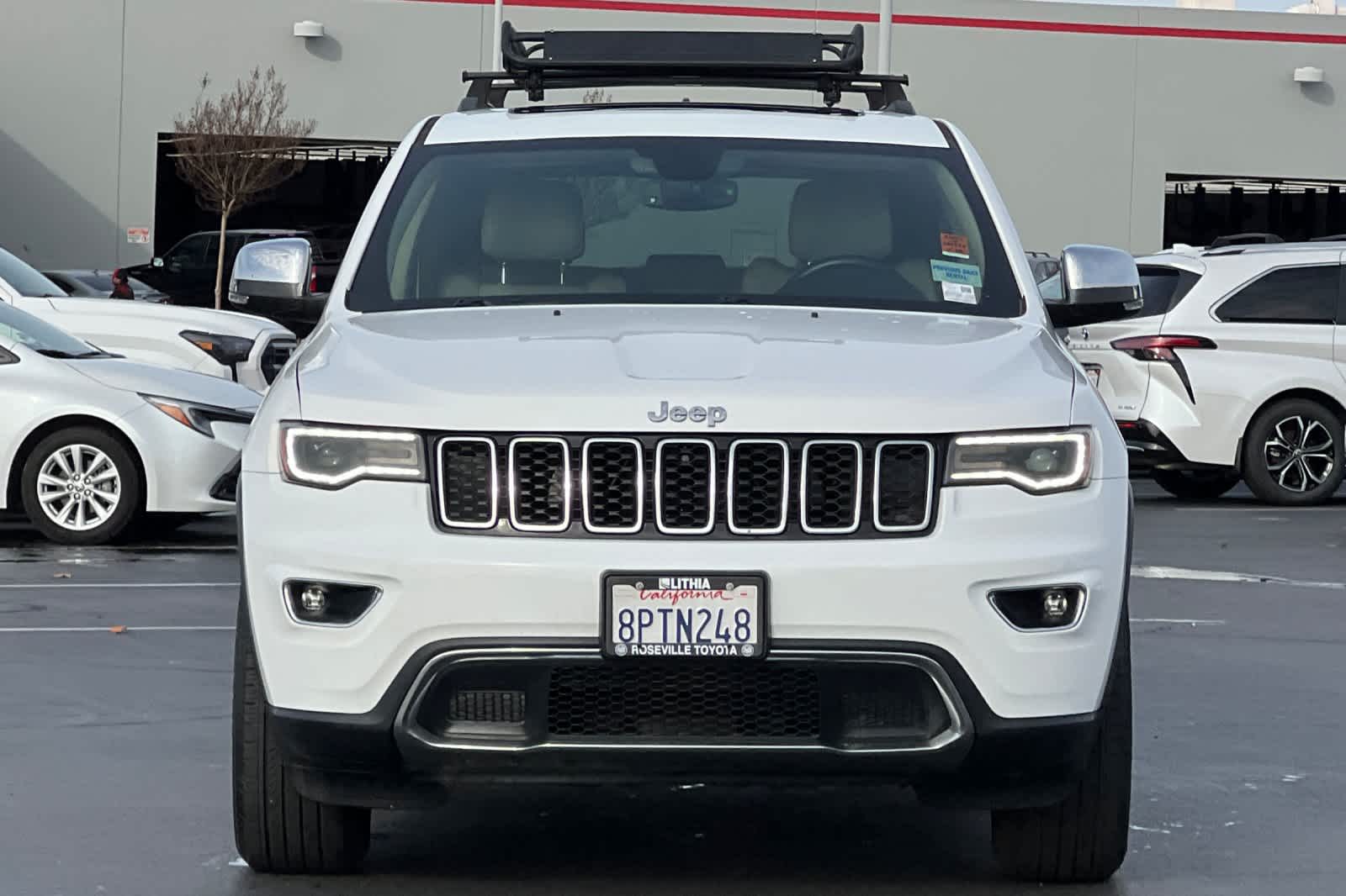 Thumbnail: 2019 Jeep Grand Cherokee - 10