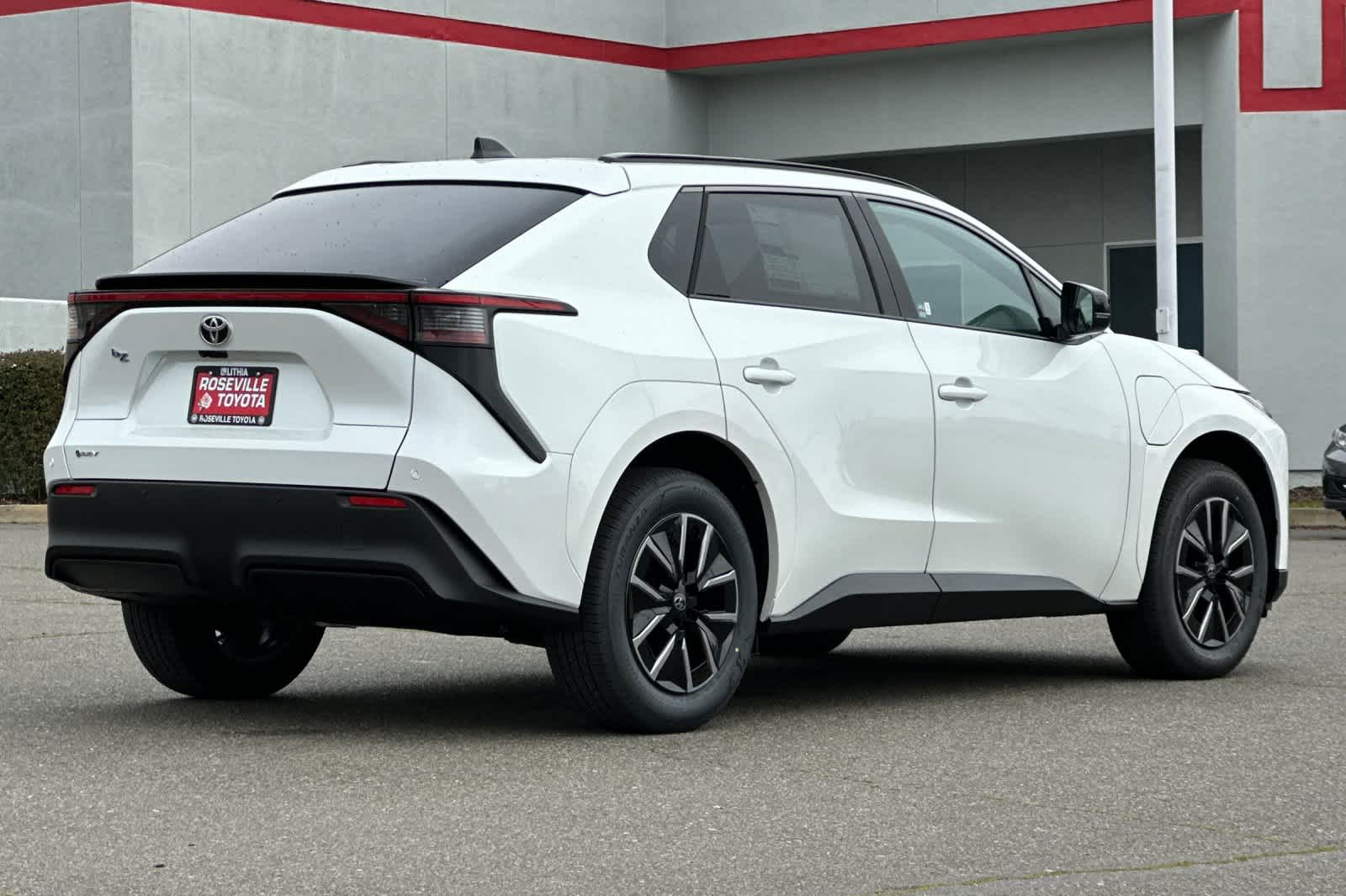 Thumbnail: 2026 Toyota bZ - 2