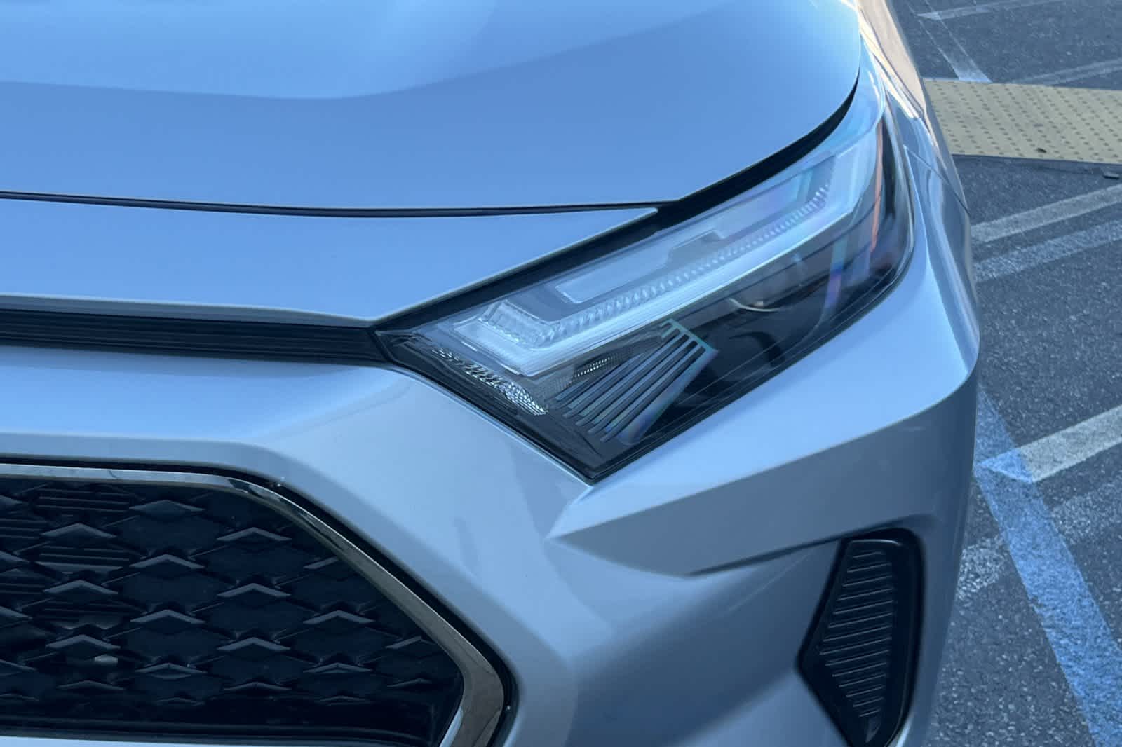 Thumbnail: 2022 Toyota RAV4 - 11