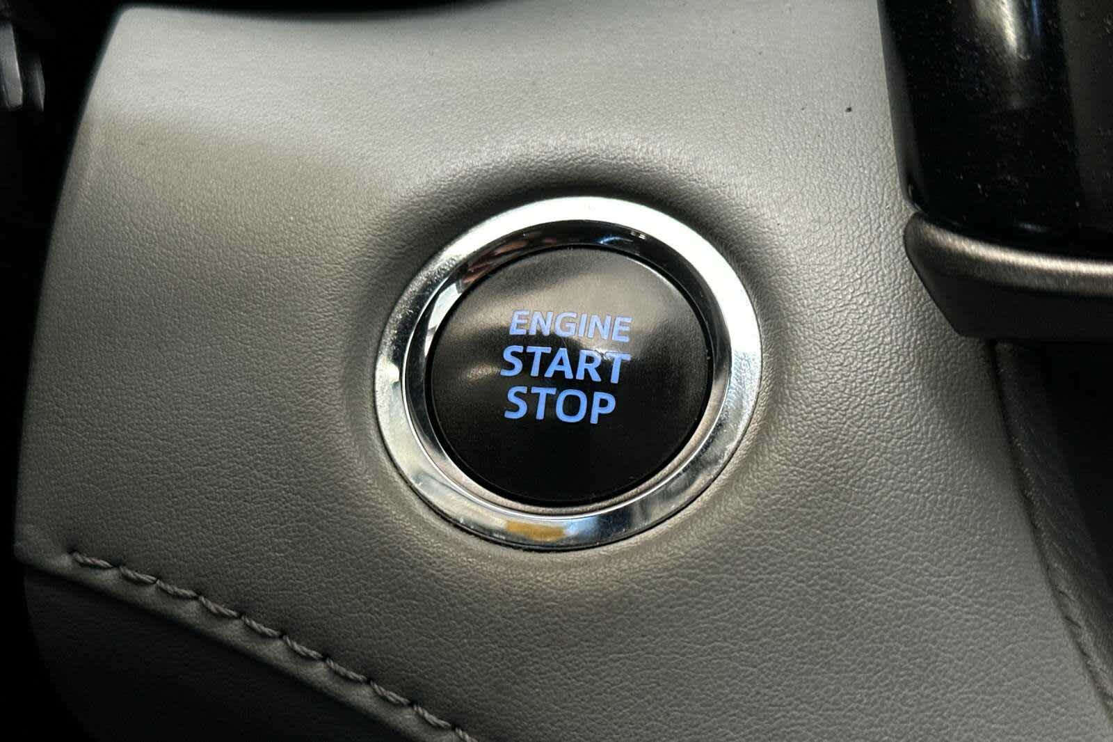 Thumbnail: 2022 Toyota Highlander - 24