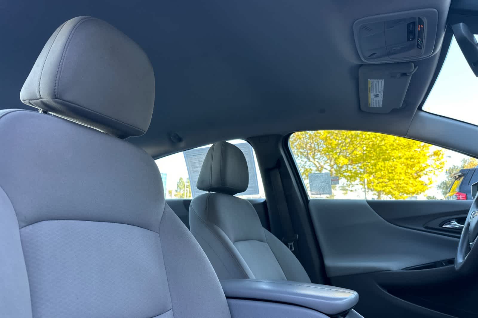 Thumbnail: 2022 Chevrolet Malibu - 17