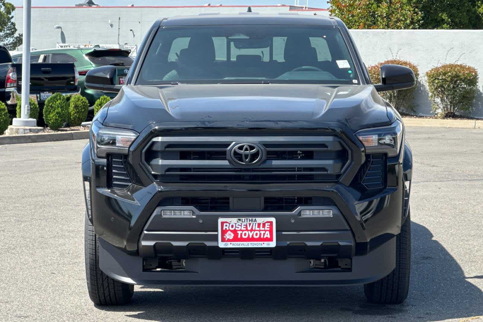 2025 Toyota Tacoma SR5 10