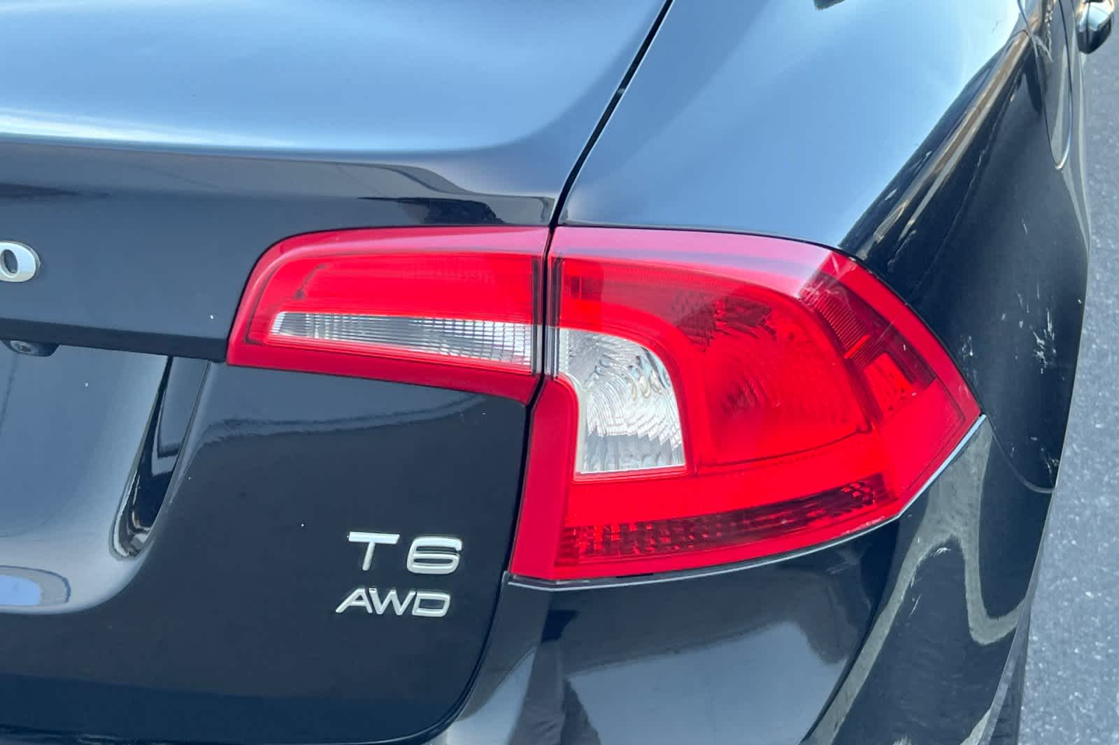 Thumbnail: 2011 Volvo S60 - 18