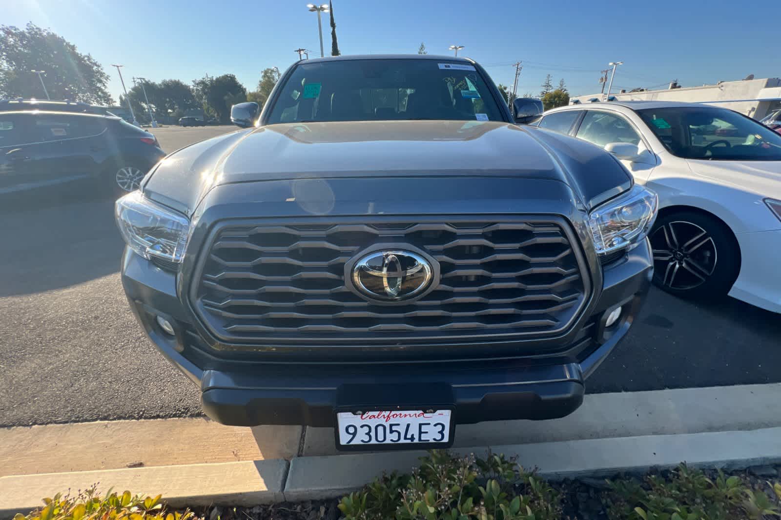 Thumbnail: 2022 Toyota Tacoma - 6