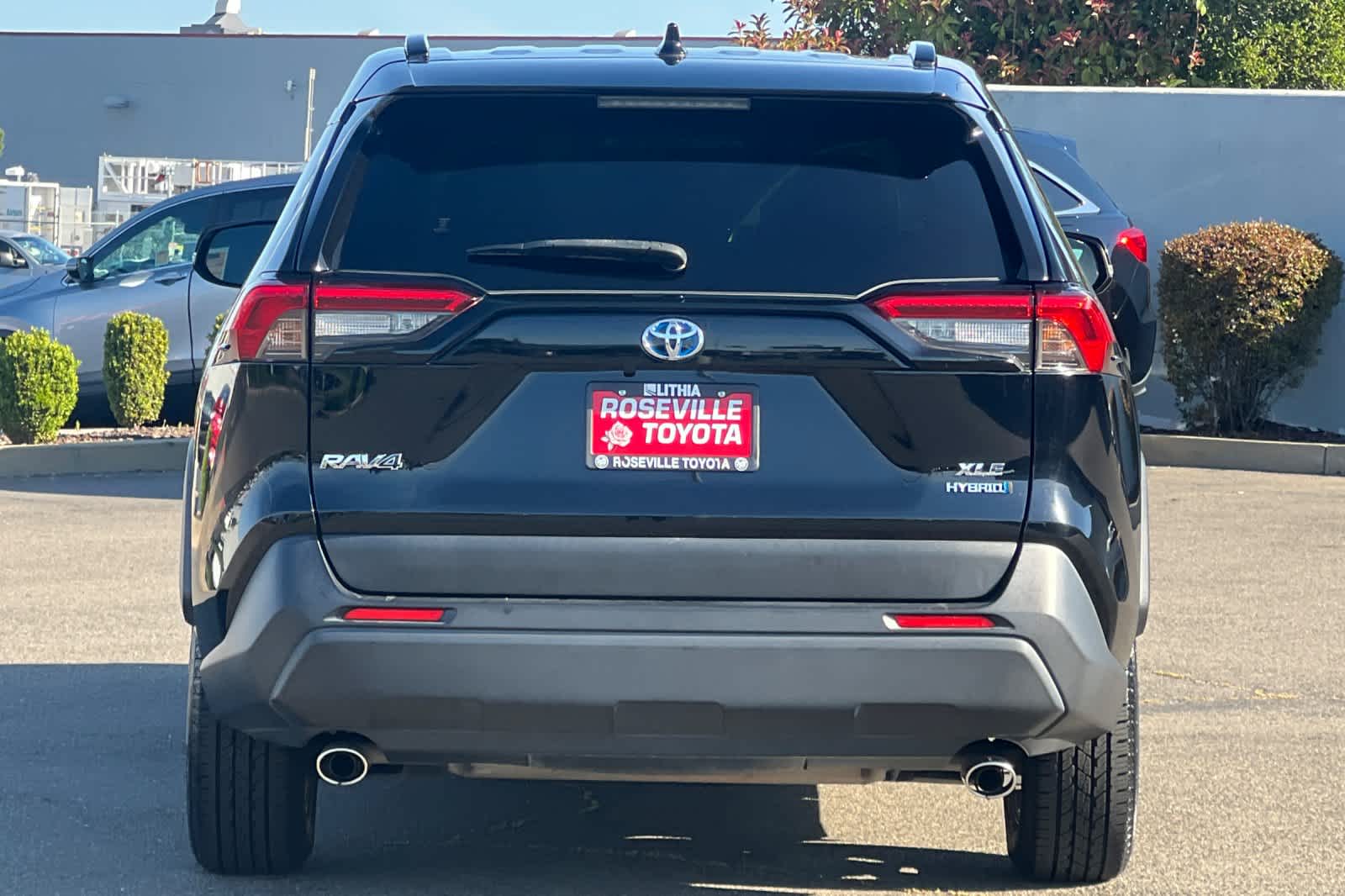 Thumbnail: 2022 Toyota RAV4 - 8