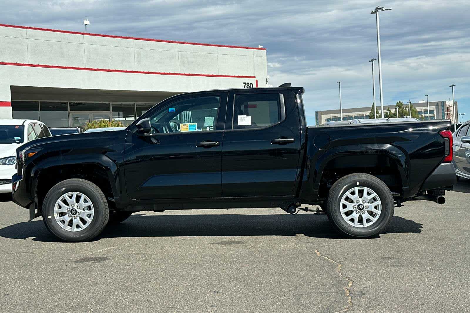 Thumbnail: 2025 Toyota Tacoma - 5