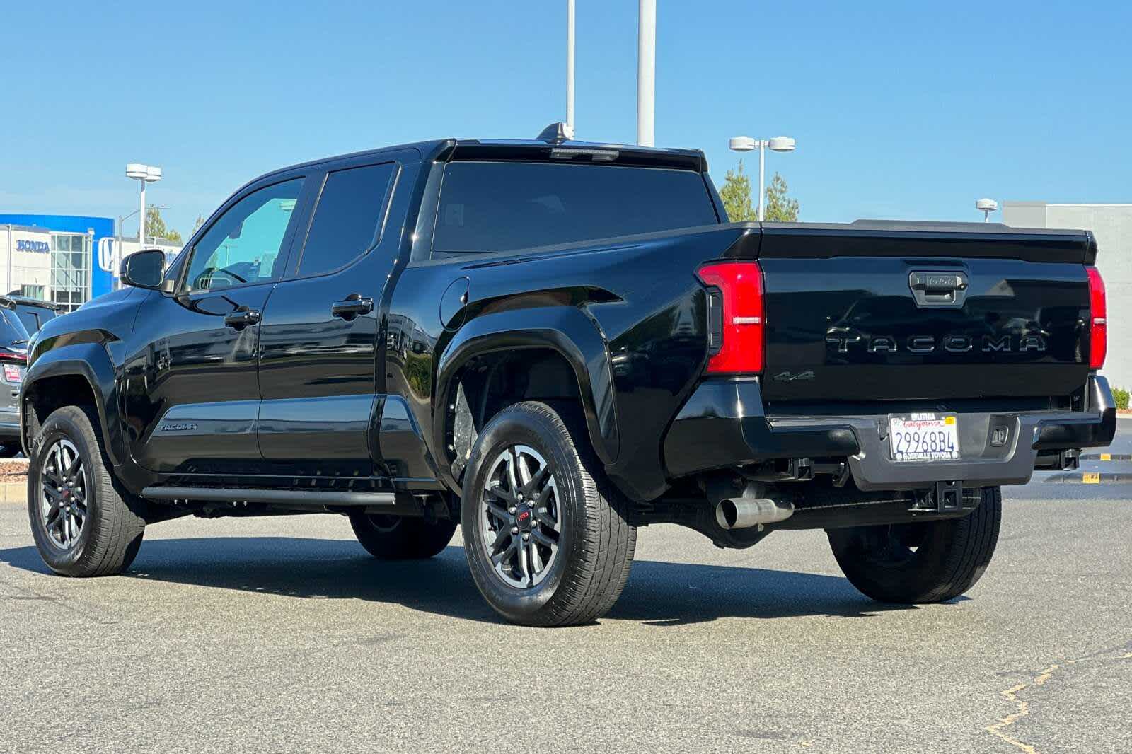 Thumbnail: 2024 Toyota Tacoma - 7